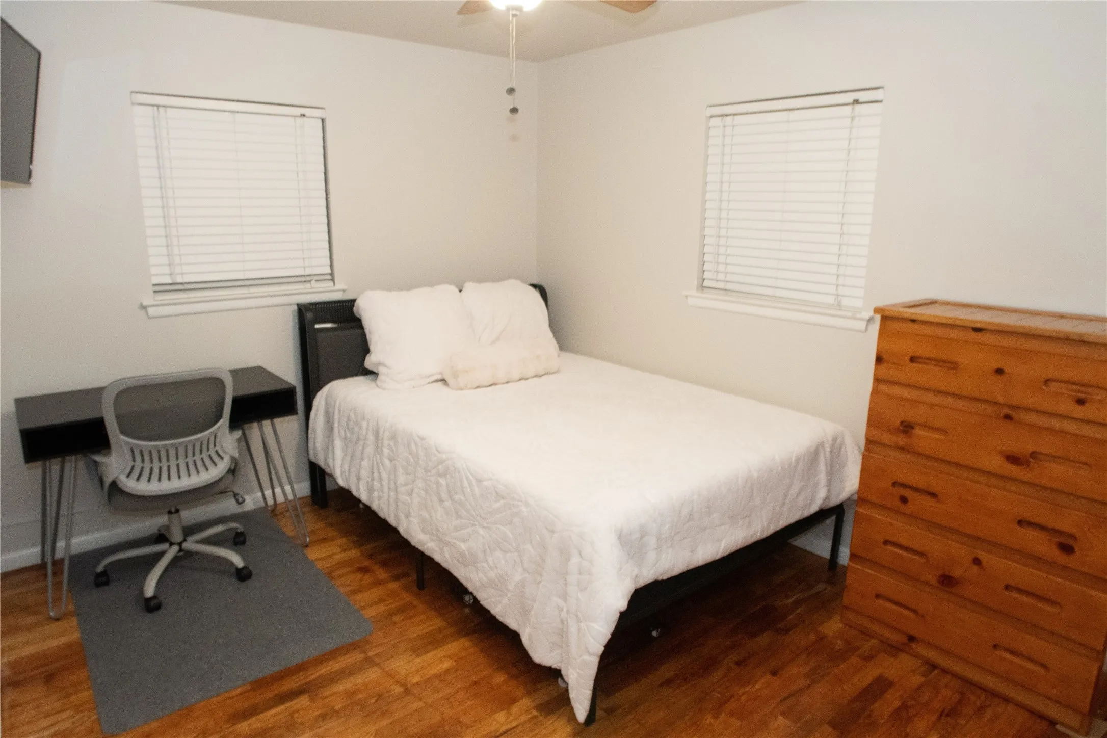 Single Family Residence For Sale in Dallas County , 2129 Province, Dallas, Texas 75228, 8 Bedroom, 3 Bathroom, Garage spaces, 1,722 Sqft, built in 1958, Preowned, mls#21119993, Real Estate Agent in Dallas, Homes For Sale in Dallas county, Homes For Sale in Dallas, Realtor in Dallas Texas, Real Estate Brokerage Independent Realty Texas, Luminita Cordes Realtor