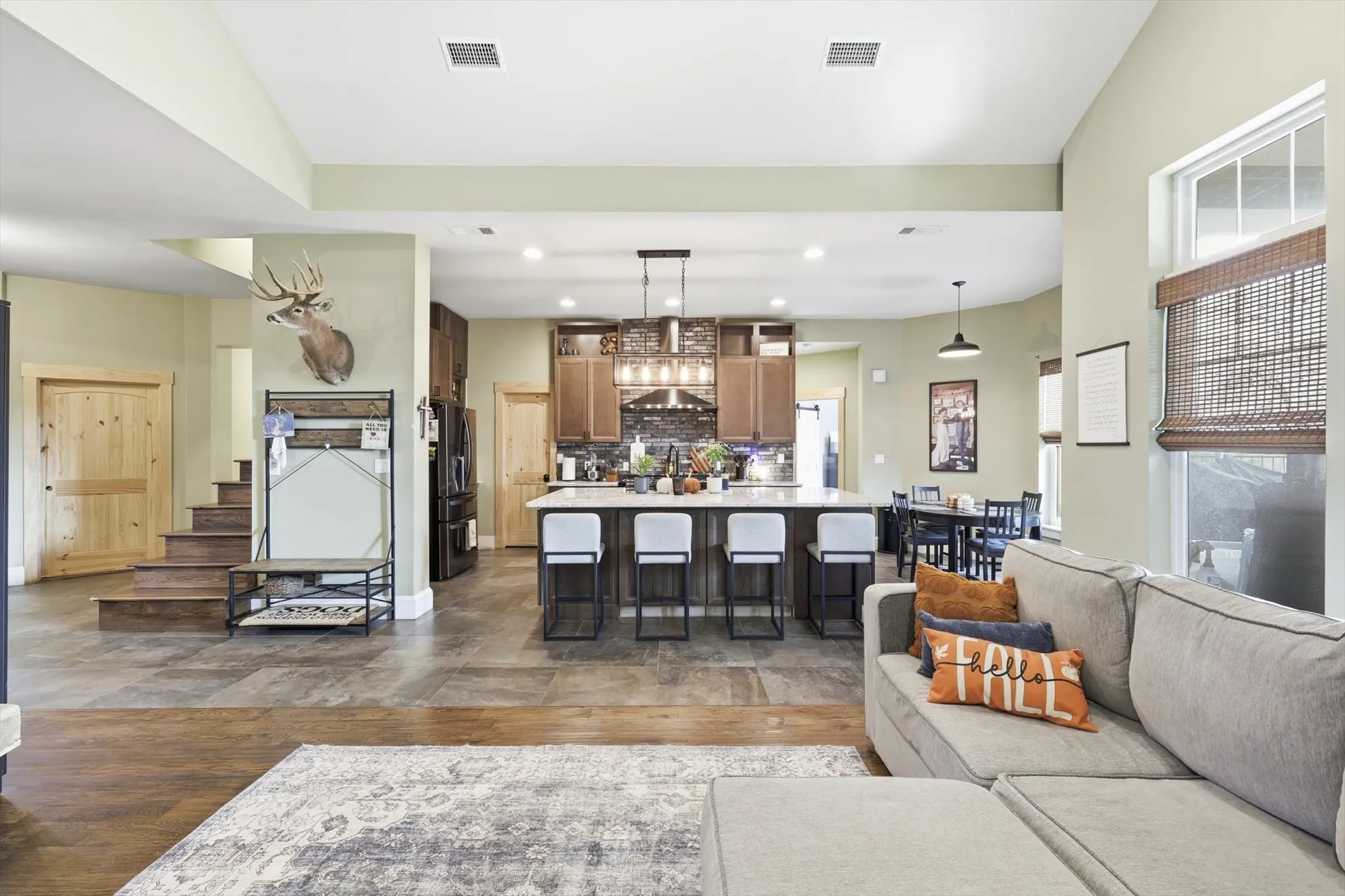 Living area featuring recessed lighting