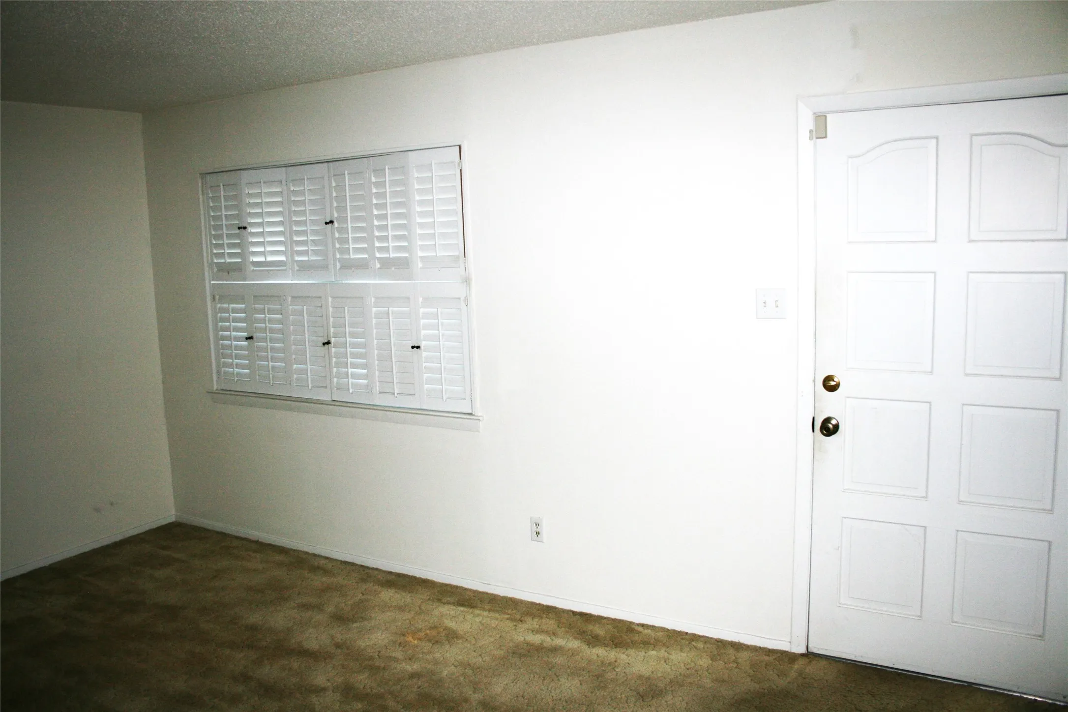 Single Family Residence For Sale in Palo Pinto County , 2510 SE 5 1/2 Street, Mineral Wells, Texas 76067, 3 Bedrooms, 2 Bathrooms, 2 Garage spaces, 1,909 Sqft, built in 1963, Price $305,000, mls#21120638, Real Estate Agent in Mineral Wells, Homes For Sale in Palo Pinto county, Homes For Sale in Mineral Wells, Realtor in Mineral Wells Texas, Real Estate Brokerage Independent Realty Texas, Luminita Cordes Realtor