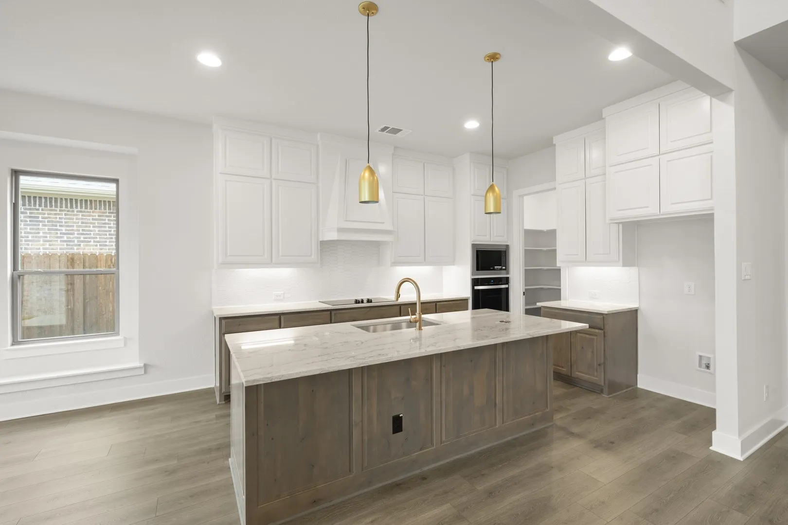 5401 Rowlan- Kitchen-6197