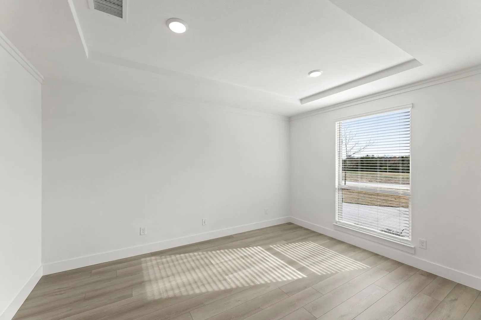 1107 Willow Lake-Dining Room-1
