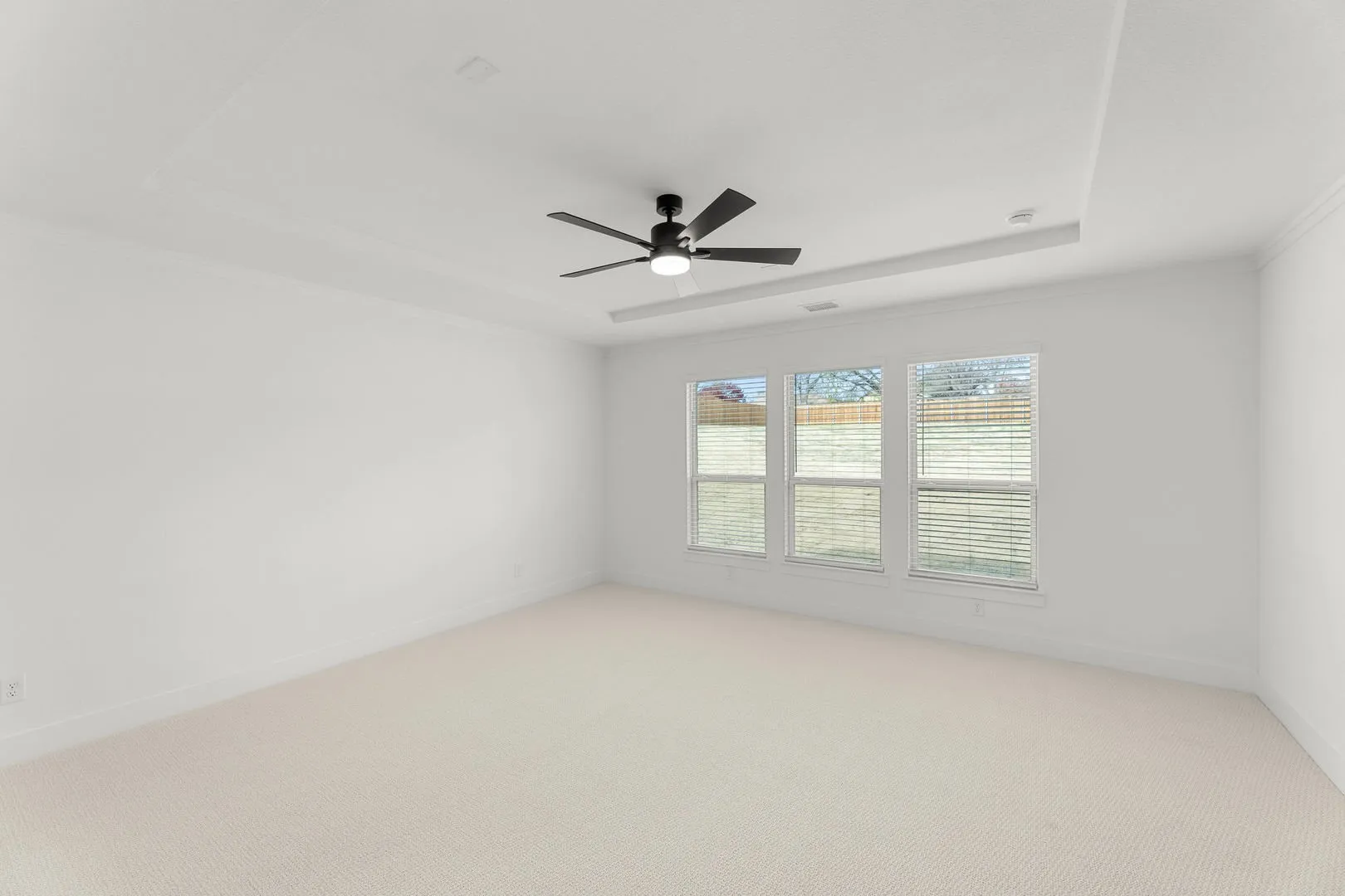1107 Willow Lake-Primary Suite-1