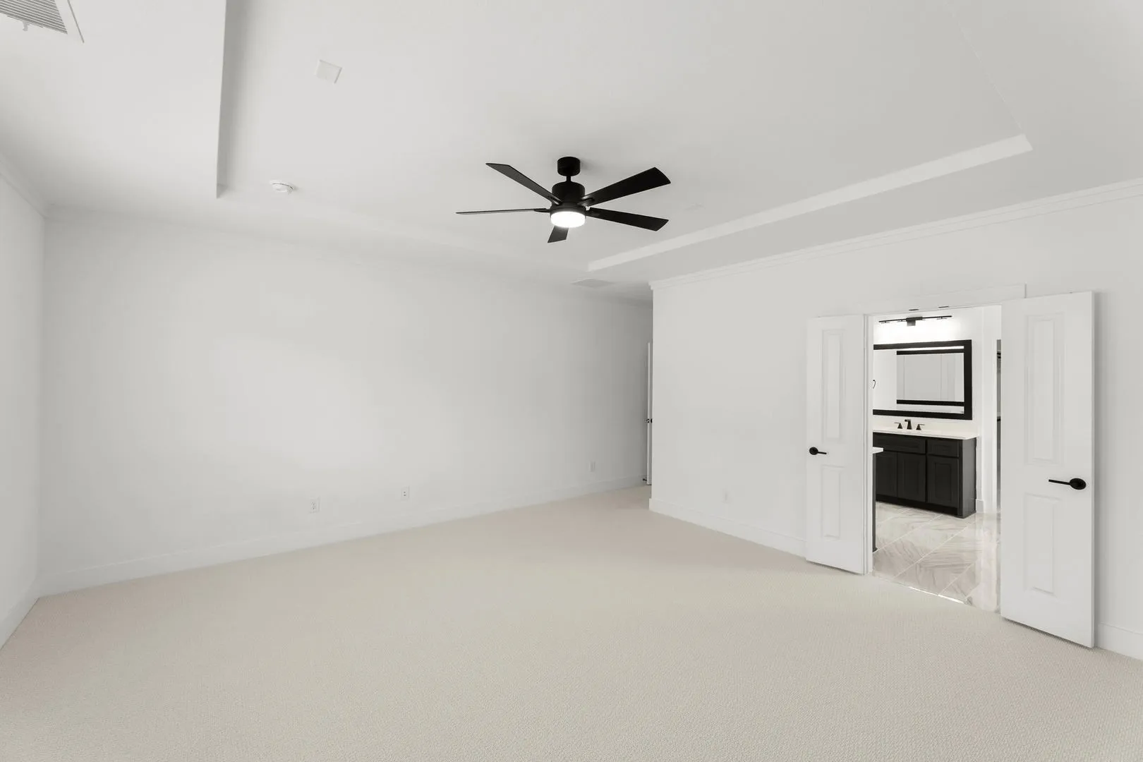 1107 Willow Lake-Primary Suite-2