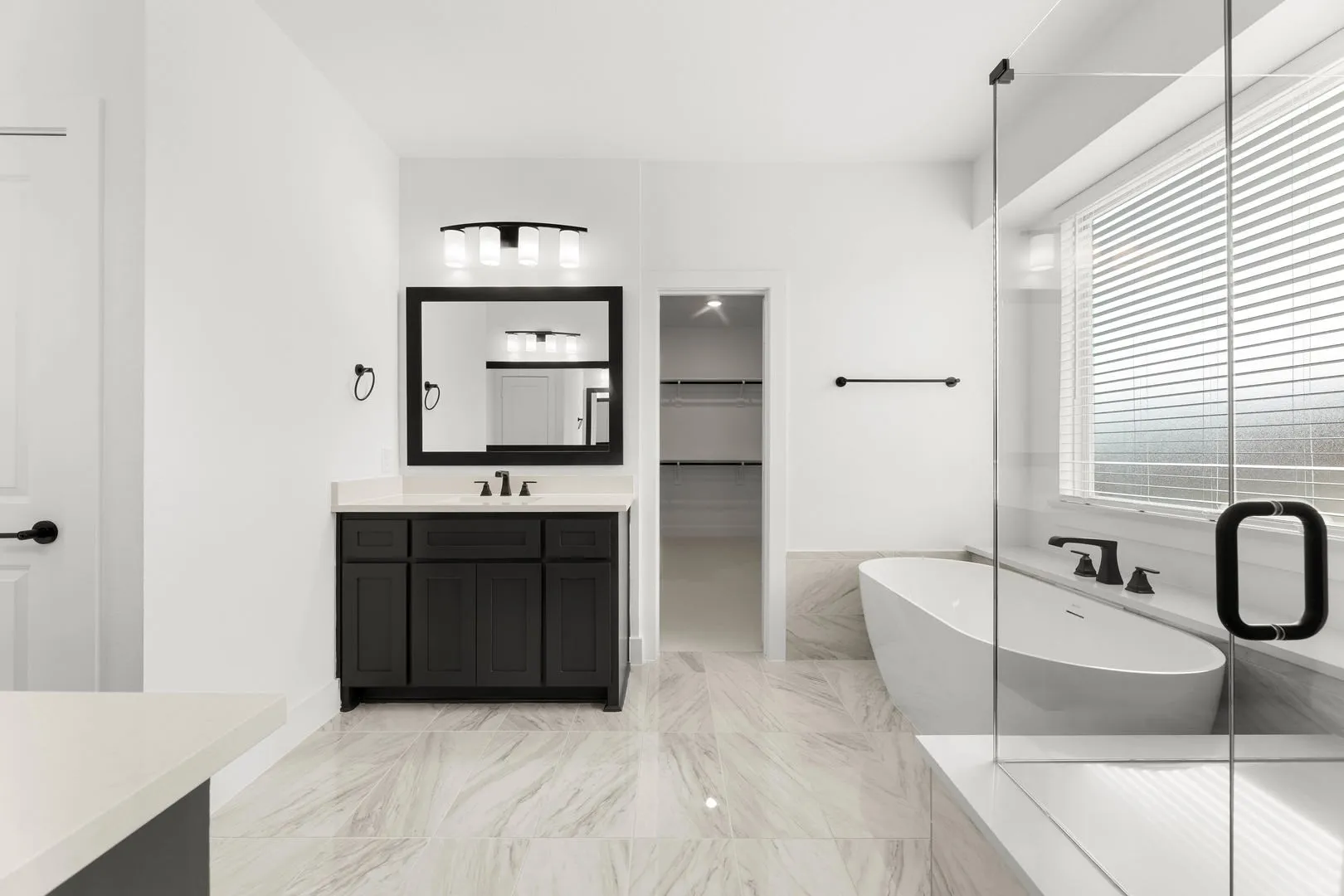 1107 Willow Lake-Primary Suite-3