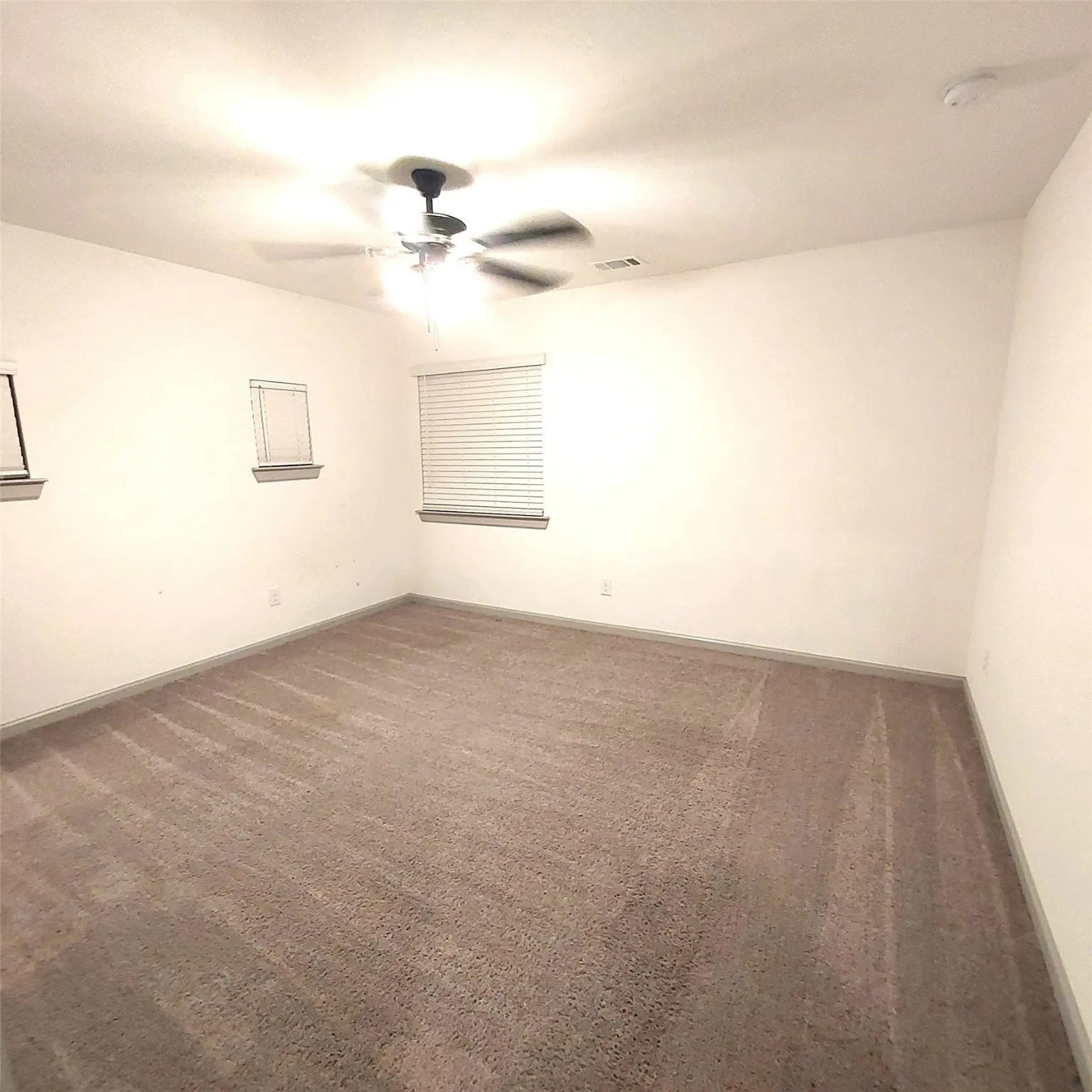 Single Family Residence For Sale in Rockwall County , 5067 Stream Turn Drive, Royse City, Texas 75189, 5 Bedroom, 4 Bathroom, 2 Garage spaces, 3,345 Sqft, built in 2023, Preowned, mls#21120011, Real Estate Agent in Royse City, Homes For Sale in Rockwall county, Homes For Sale in Royse City, Realtor in Royse City Texas, Real Estate Brokerage Independent Realty Texas, Luminita Cordes Realtor
