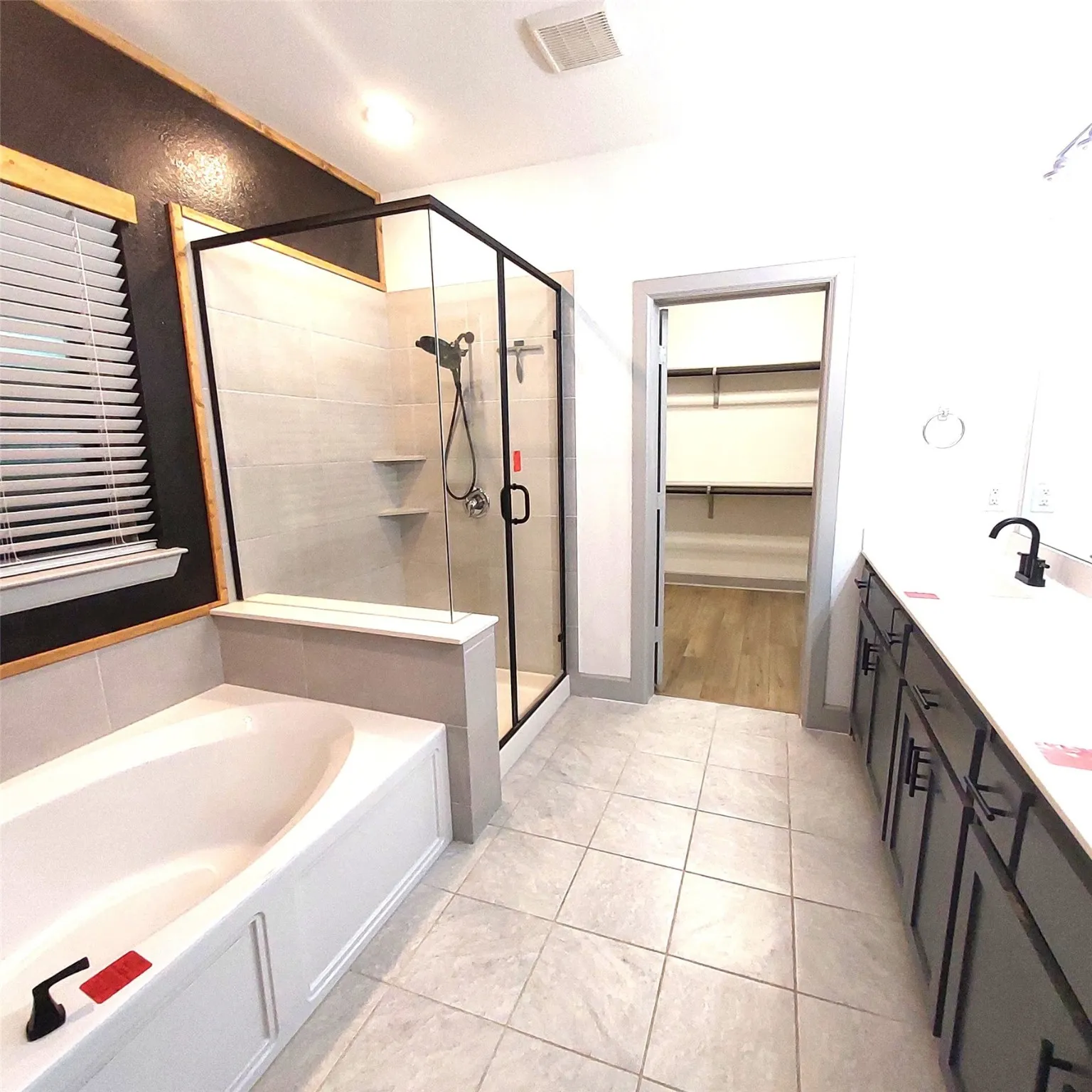 Single Family Residence For Sale in Rockwall County , 5067 Stream Turn Drive, Royse City, Texas 75189, 5 Bedroom, 4 Bathroom, 2 Garage spaces, 3,345 Sqft, built in 2023, Preowned, mls#21120011, Real Estate Agent in Royse City, Homes For Sale in Rockwall county, Homes For Sale in Royse City, Realtor in Royse City Texas, Real Estate Brokerage Independent Realty Texas, Luminita Cordes Realtor