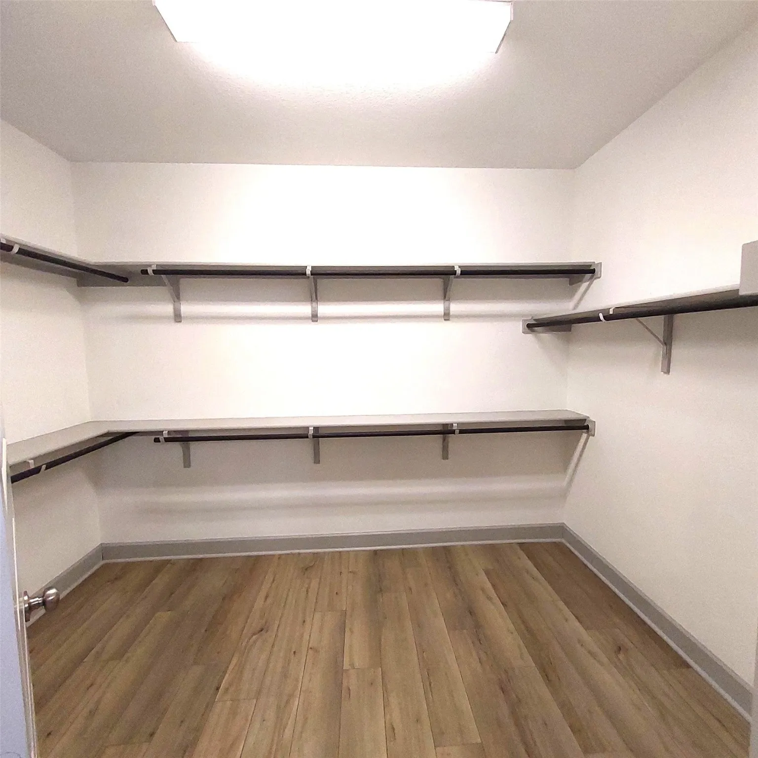 Single Family Residence For Sale in Rockwall County , 5067 Stream Turn Drive, Royse City, Texas 75189, 5 Bedroom, 4 Bathroom, 2 Garage spaces, 3,345 Sqft, built in 2023, Preowned, mls#21120011, Real Estate Agent in Royse City, Homes For Sale in Rockwall county, Homes For Sale in Royse City, Realtor in Royse City Texas, Real Estate Brokerage Independent Realty Texas, Luminita Cordes Realtor