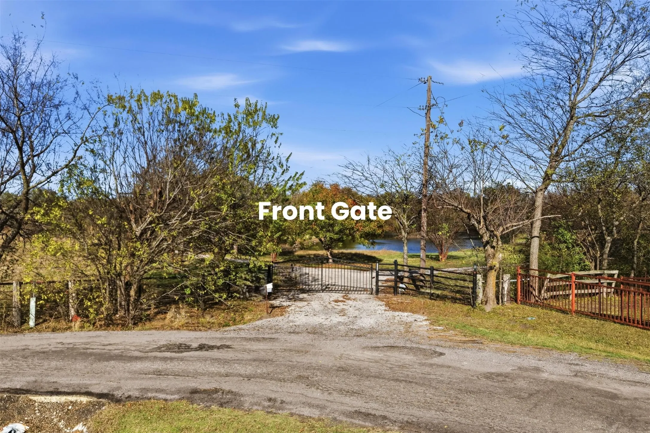 Gated entrance on CR 2624