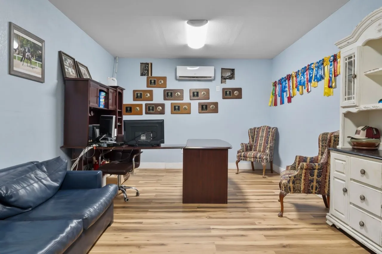 Farm For Sale in Denton County , 9144 Fm 2164, Sanger, Texas 76266, 9 Bedroom, 8 Bathroom, Garage spaces, 5,413 Sqft, built in 2020, Preowned, mls#21120436, Real Estate Agent in Sanger, Homes For Sale in Denton county, Homes For Sale in Sanger, Realtor in Sanger Texas, Real Estate Brokerage Independent Realty Texas, Luminita Cordes Realtor