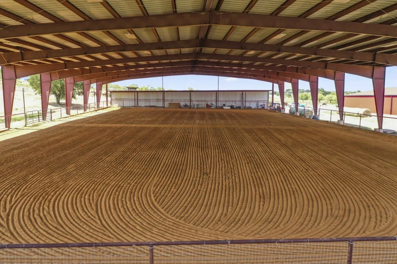 Farm For Sale in Denton County , 9144 Fm 2164, Sanger, Texas 76266, 9 Bedroom, 8 Bathroom, Garage spaces, 5,413 Sqft, built in 2020, Preowned, mls#21120436, Real Estate Agent in Sanger, Homes For Sale in Denton county, Homes For Sale in Sanger, Realtor in Sanger Texas, Real Estate Brokerage Independent Realty Texas, Luminita Cordes Realtor