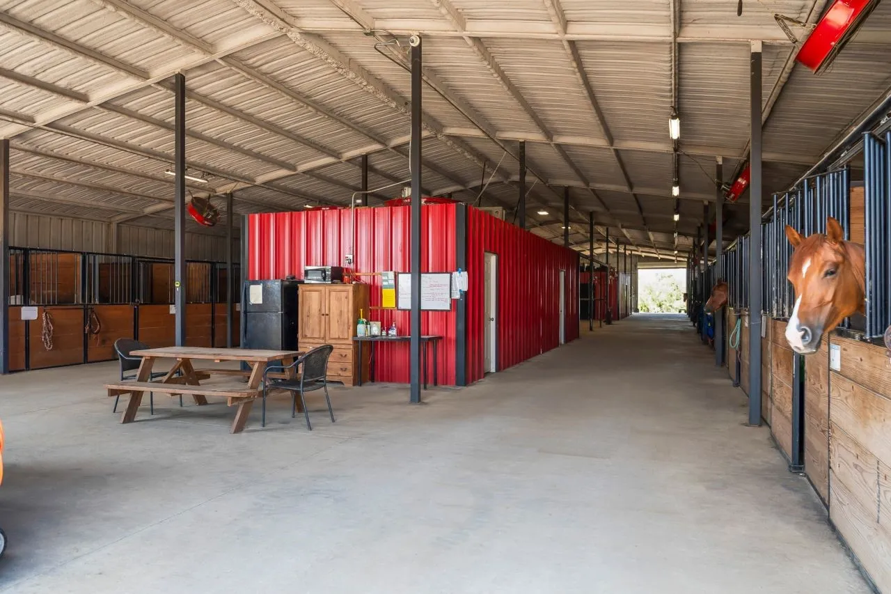 Farm For Sale in Denton County , 9144 Fm 2164, Sanger, Texas 76266, 9 Bedroom, 8 Bathroom, Garage spaces, 5,413 Sqft, built in 2020, Preowned, mls#21120436, Real Estate Agent in Sanger, Homes For Sale in Denton county, Homes For Sale in Sanger, Realtor in Sanger Texas, Real Estate Brokerage Independent Realty Texas, Luminita Cordes Realtor
