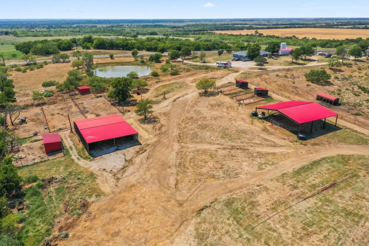 Farm For Sale in Denton County , 9144 Fm 2164, Sanger, Texas 76266, 9 Bedroom, 8 Bathroom, Garage spaces, 5,413 Sqft, built in 2020, Preowned, mls#21120436, Real Estate Agent in Sanger, Homes For Sale in Denton county, Homes For Sale in Sanger, Realtor in Sanger Texas, Real Estate Brokerage Independent Realty Texas, Luminita Cordes Realtor