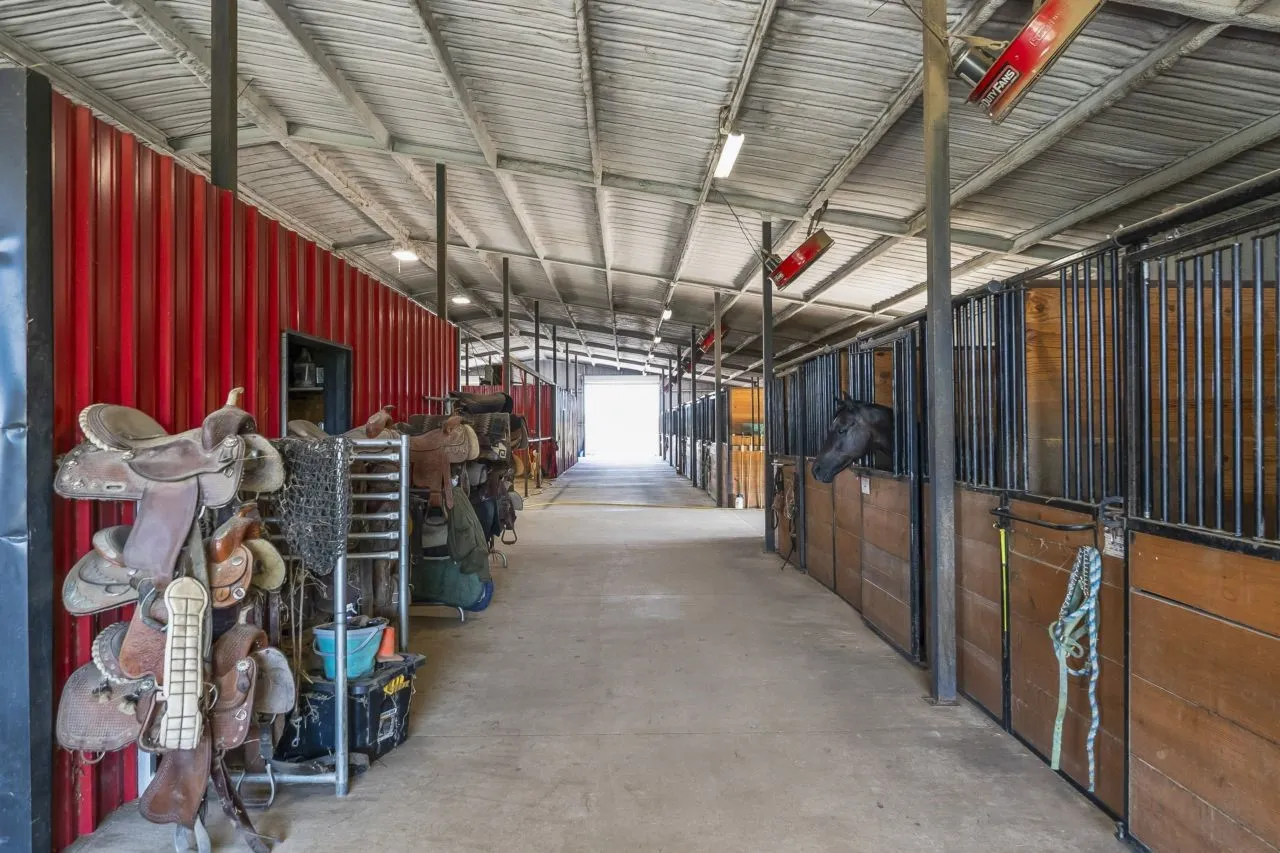 Farm For Sale in Denton County , 9144 Fm 2164, Sanger, Texas 76266, 9 Bedroom, 8 Bathroom, Garage spaces, 5,413 Sqft, built in 2020, Preowned, mls#21120436, Real Estate Agent in Sanger, Homes For Sale in Denton county, Homes For Sale in Sanger, Realtor in Sanger Texas, Real Estate Brokerage Independent Realty Texas, Luminita Cordes Realtor