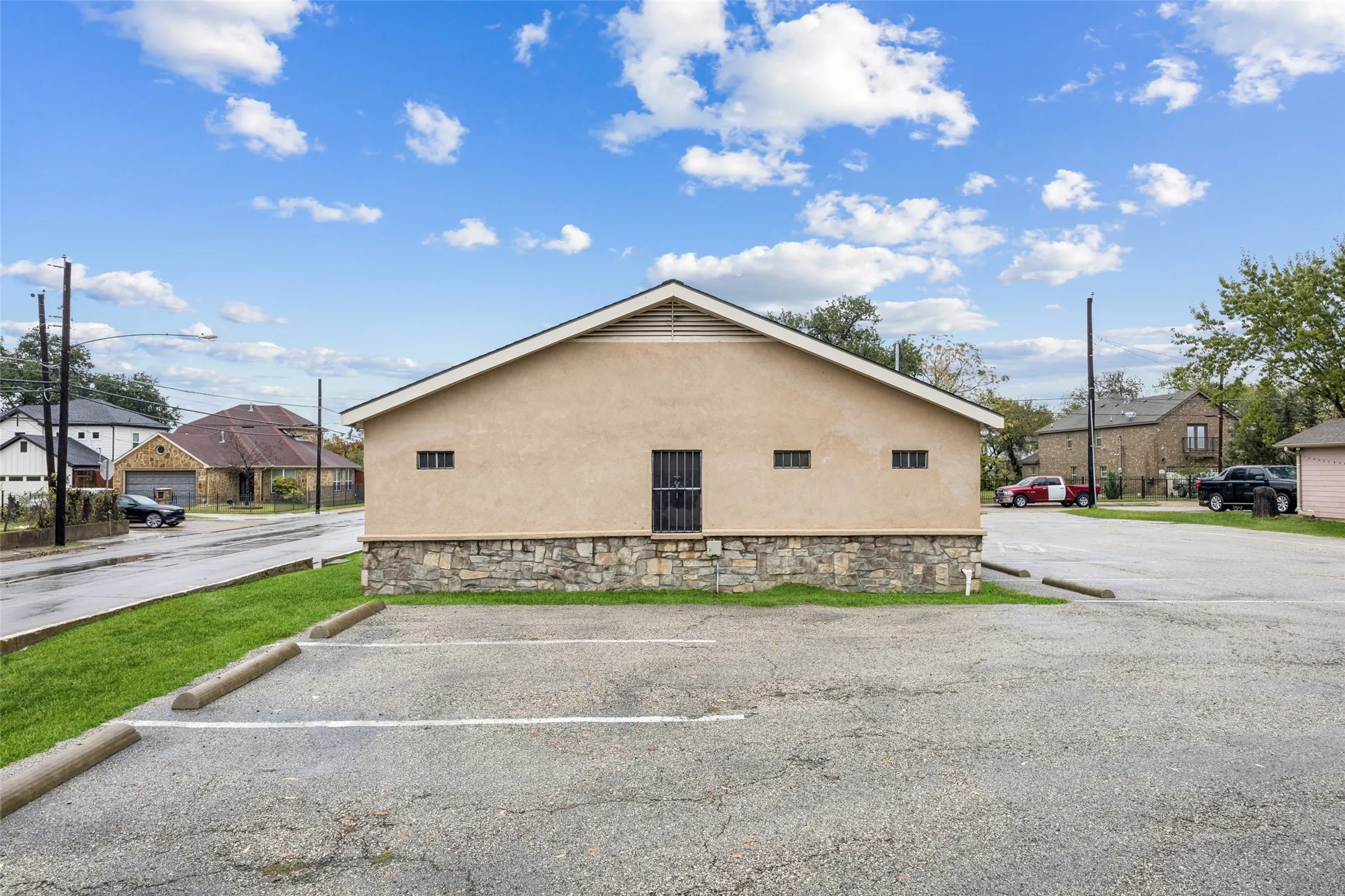 Business For Sale in Dallas County , 1738 Nomas Street, Dallas, Texas 75212, 0, 0, Garage spaces, 0 Sqft, built in 1960, Preowned, mls#21119678, Real Estate Agent in Dallas, Homes For Sale in Dallas county, Homes For Sale in Dallas, Realtor in Dallas Texas, Real Estate Brokerage Independent Realty Texas, Luminita Cordes Realtor