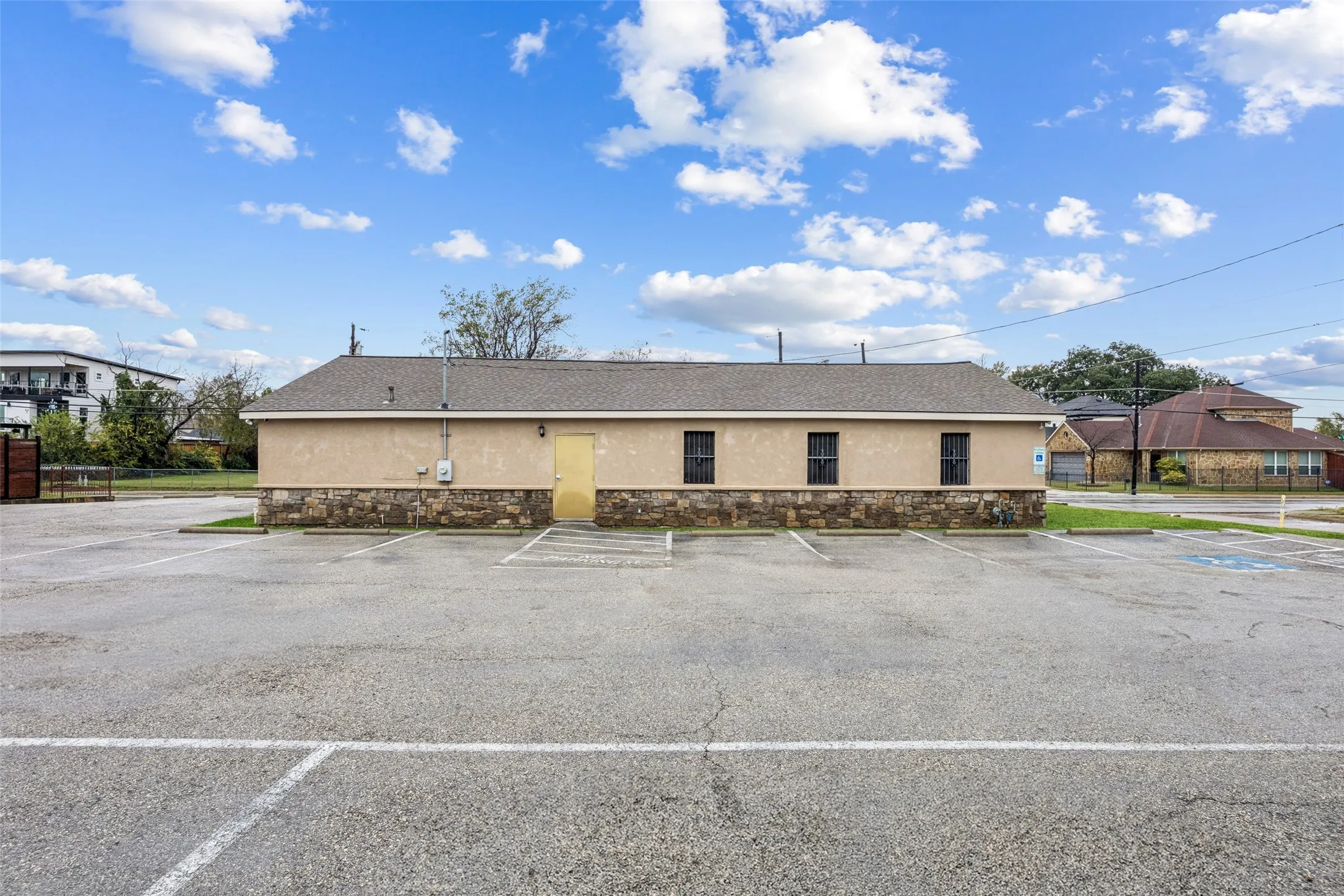 Business For Sale in Dallas County , 1738 Nomas Street, Dallas, Texas 75212, 0, 0, Garage spaces, 0 Sqft, built in 1960, Preowned, mls#21119678, Real Estate Agent in Dallas, Homes For Sale in Dallas county, Homes For Sale in Dallas, Realtor in Dallas Texas, Real Estate Brokerage Independent Realty Texas, Luminita Cordes Realtor