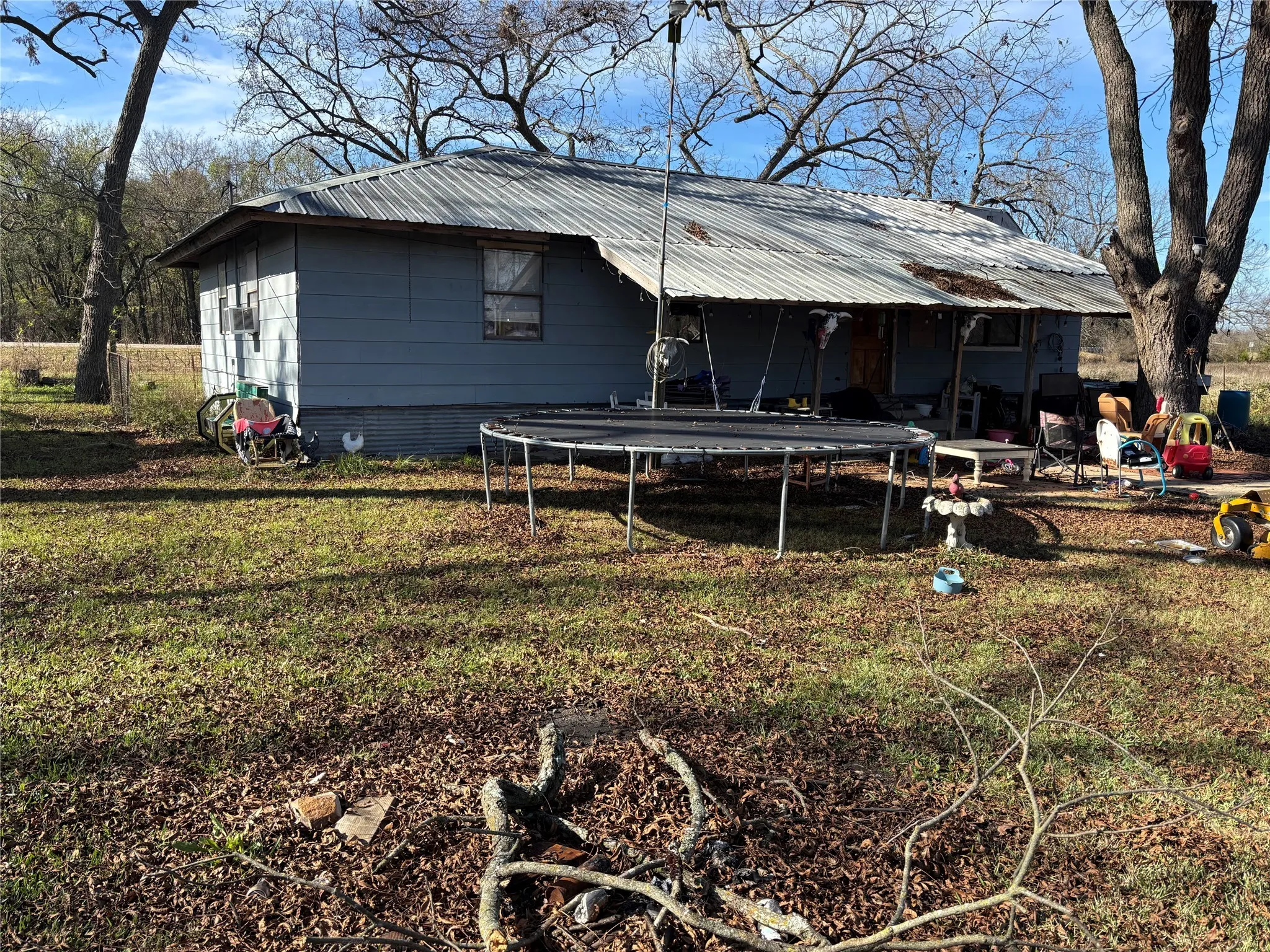 Single Family Residence For Sale in Fannin County , 2516 Fm 1553, Bonham, Texas 75418, 3 Bedroom, 2 Bathroom, Garage spaces, 1,372 Sqft, built in 1987, mls#21121227, Real Estate Agent in Bonham, Homes For Sale in Fannin county, Homes For Sale in Bonham, Realtor in Bonham Texas, Real Estate Brokerage Independent Realty Texas, Luminita Cordes Realtor