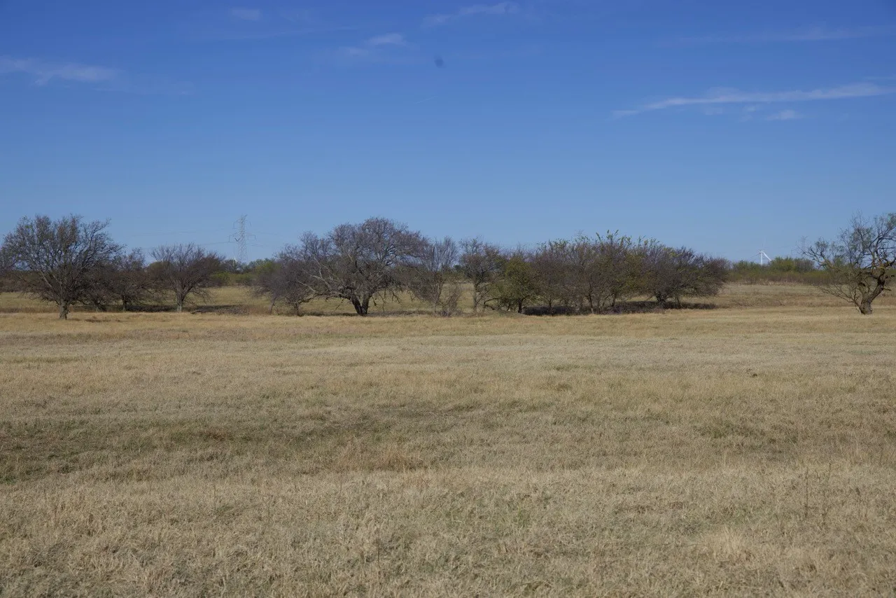 View of yard with a view of countryside