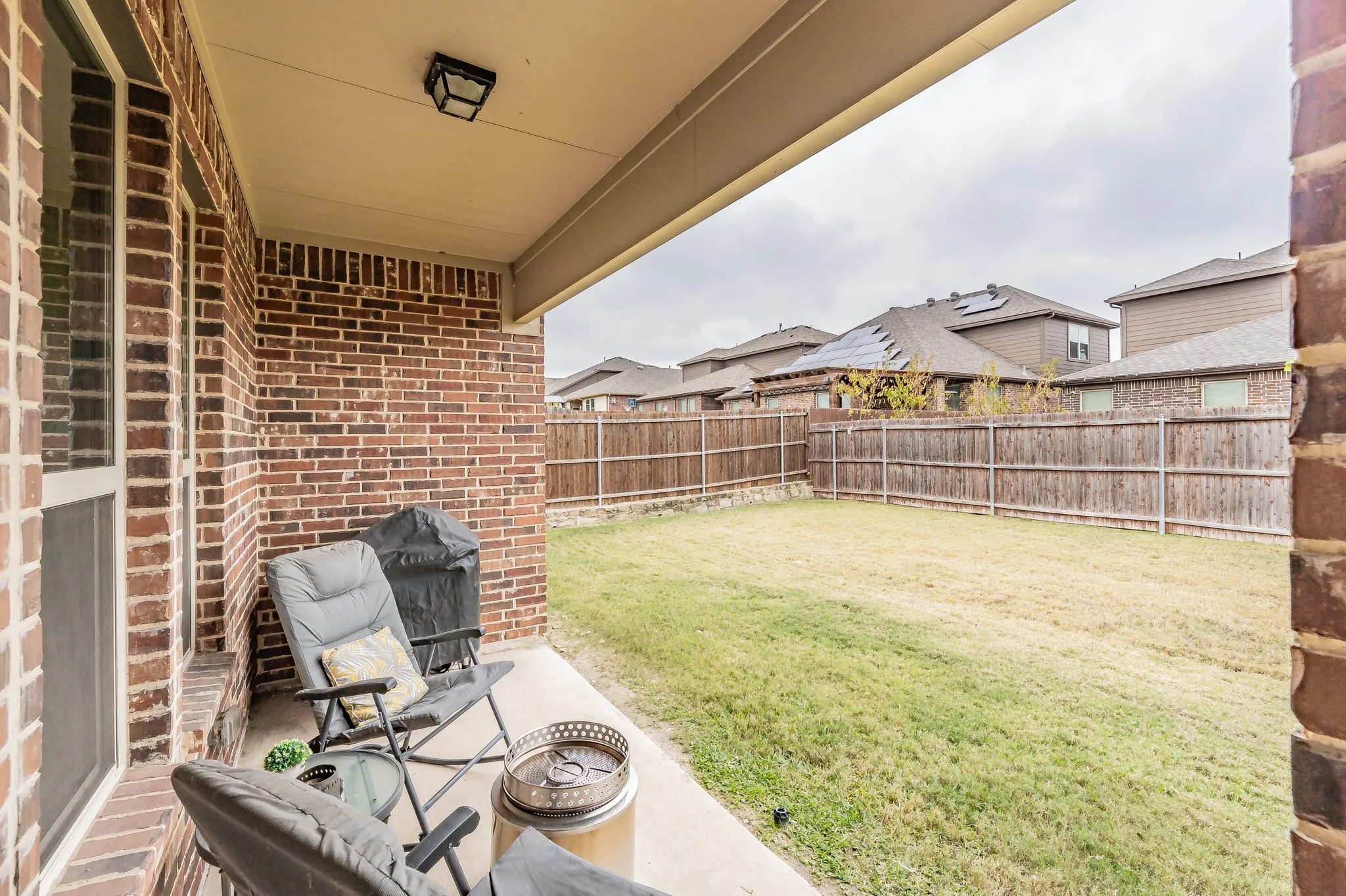 Single Family Residence For Sale in Tarrant County , 9041 Bronze Meadow Drive, Fort Worth, Texas 76131, 5 Bedroom, 5 Bathroom, 2 Garage spaces, 2,745 Sqft, built in 2018, Preowned, mls#21121463, Real Estate Agent in Fort Worth, Homes For Sale in Tarrant county, Homes For Sale in Fort Worth, Realtor in Fort Worth Texas, Real Estate Brokerage Independent Realty Texas, Luminita Cordes Realtor