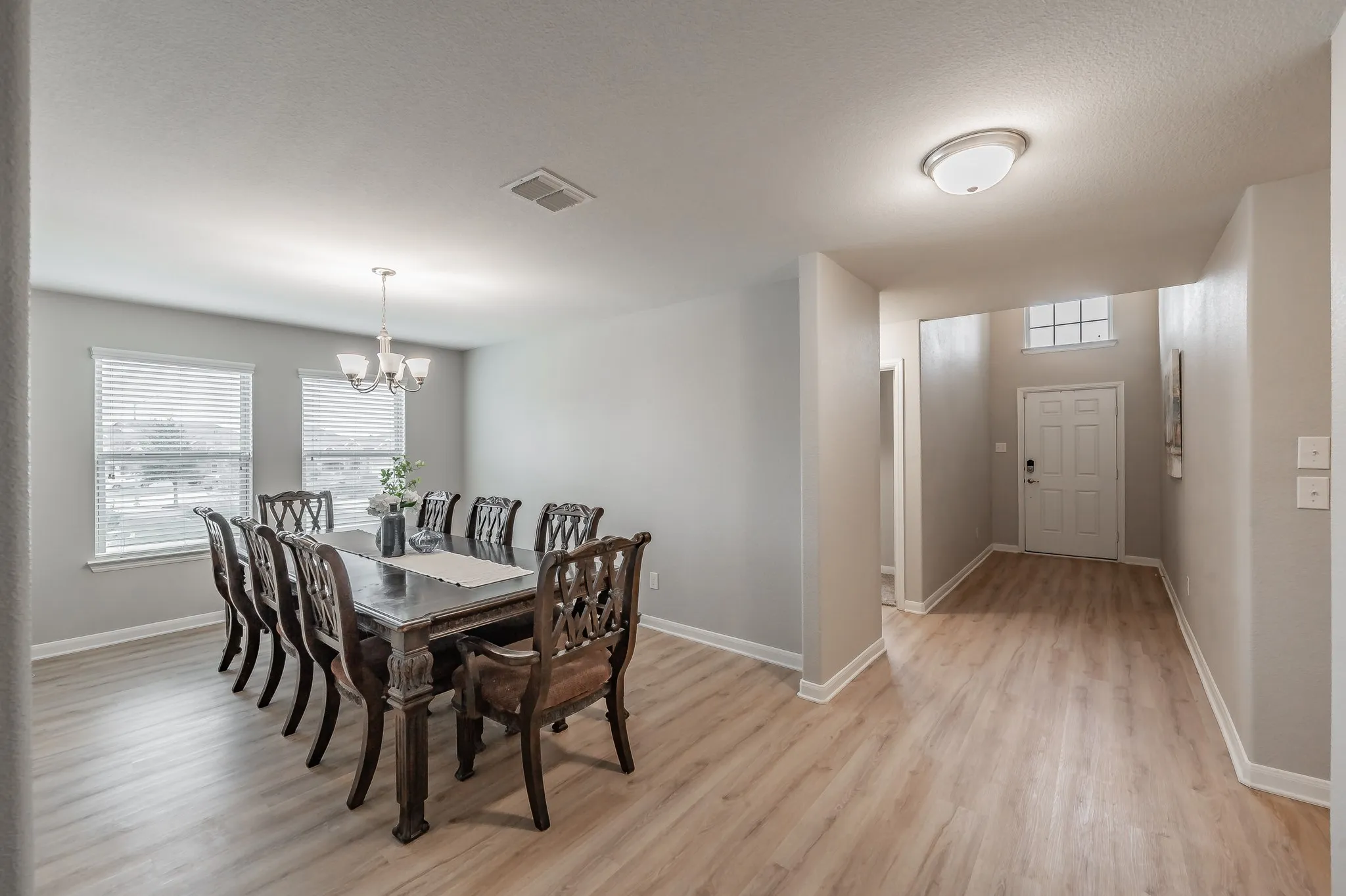 Single Family Residence For Sale in Tarrant County , 9041 Bronze Meadow Drive, Fort Worth, Texas 76131, 5 Bedroom, 5 Bathroom, 2 Garage spaces, 2,745 Sqft, built in 2018, Preowned, mls#21121463, Real Estate Agent in Fort Worth, Homes For Sale in Tarrant county, Homes For Sale in Fort Worth, Realtor in Fort Worth Texas, Real Estate Brokerage Independent Realty Texas, Luminita Cordes Realtor