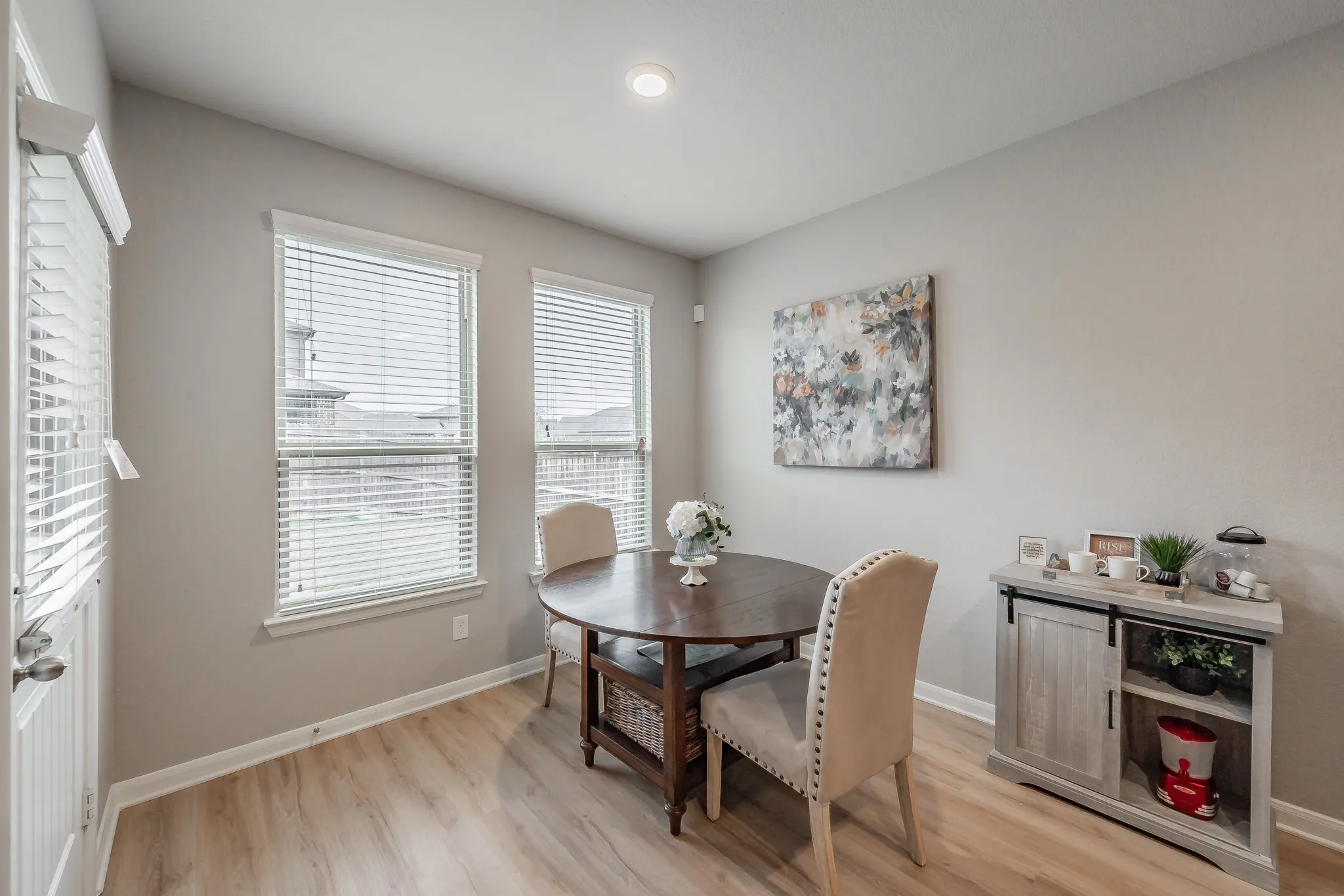 Single Family Residence For Sale in Tarrant County , 9041 Bronze Meadow Drive, Fort Worth, Texas 76131, 5 Bedroom, 5 Bathroom, 2 Garage spaces, 2,745 Sqft, built in 2018, Preowned, mls#21121463, Real Estate Agent in Fort Worth, Homes For Sale in Tarrant county, Homes For Sale in Fort Worth, Realtor in Fort Worth Texas, Real Estate Brokerage Independent Realty Texas, Luminita Cordes Realtor