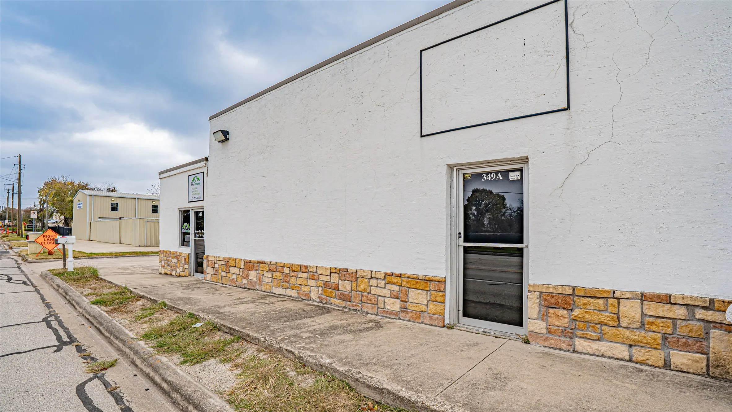 Retail For Sale in Tarrant County , 347 N Cherry Lane, White Settlement, Texas 76108, 0, 0, Garage spaces, 0 Sqft, built in 1970, Preowned, mls#21121857, Real Estate Agent in White Settlement, Homes For Sale in Tarrant county, Homes For Sale in White Settlement, Realtor in White Settlement Texas, Real Estate Brokerage Independent Realty Texas, Luminita Cordes Realtor