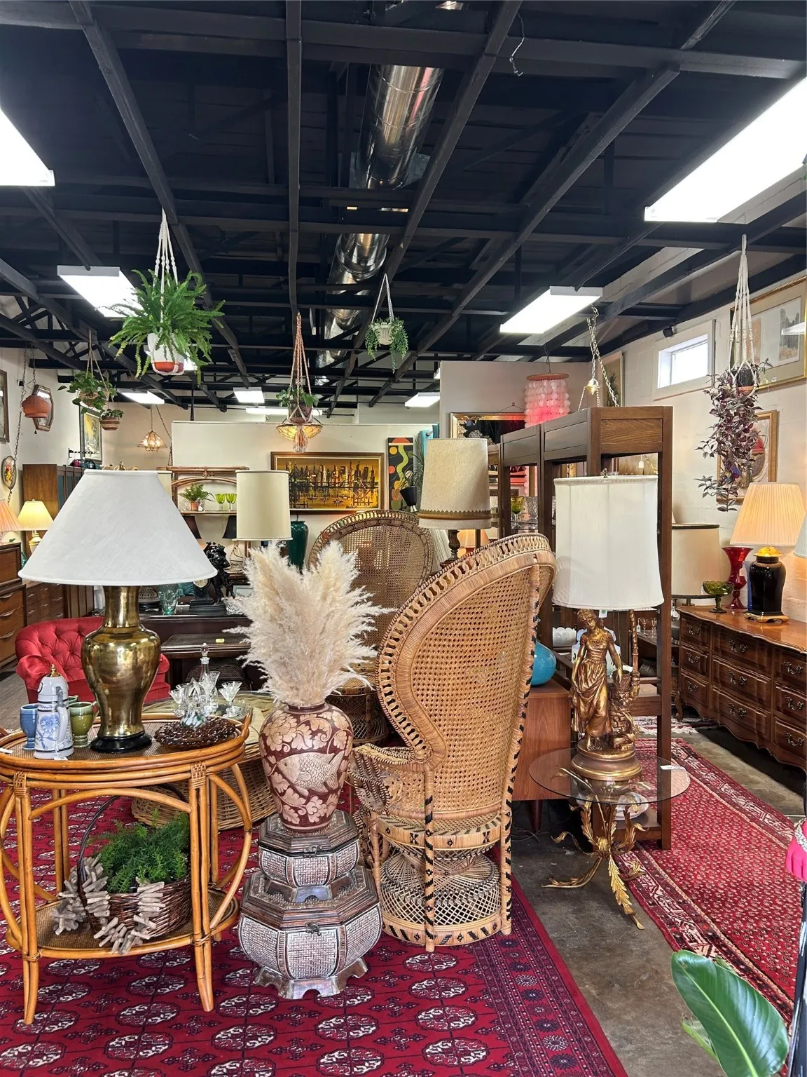 Showroom-Vintage Store