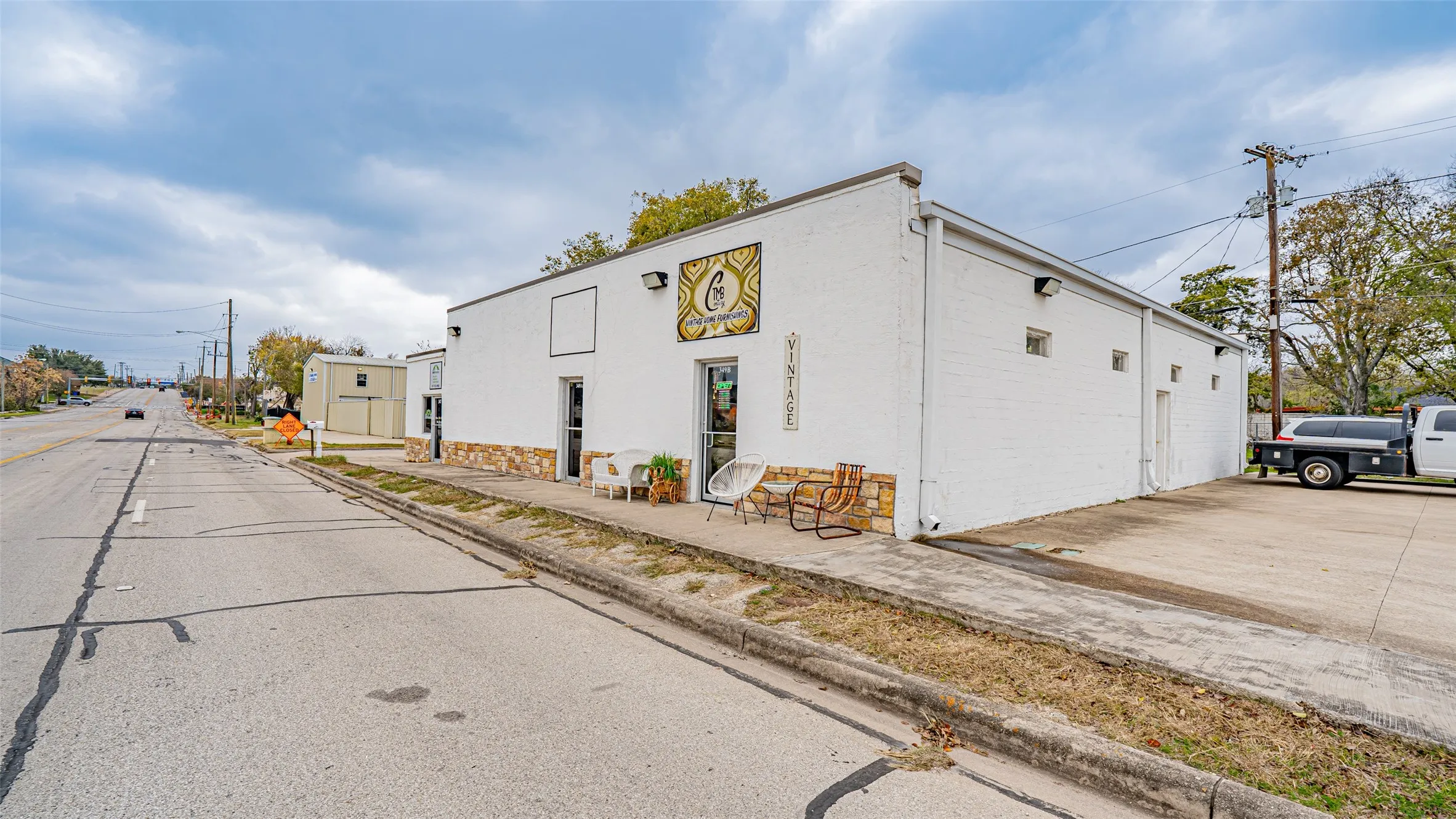 Retail For Sale in Tarrant County , 347 N Cherry Lane, White Settlement, Texas 76108, 0, 0, Garage spaces, 0 Sqft, built in 1970, Preowned, mls#21121857, Real Estate Agent in White Settlement, Homes For Sale in Tarrant county, Homes For Sale in White Settlement, Realtor in White Settlement Texas, Real Estate Brokerage Independent Realty Texas, Luminita Cordes Realtor