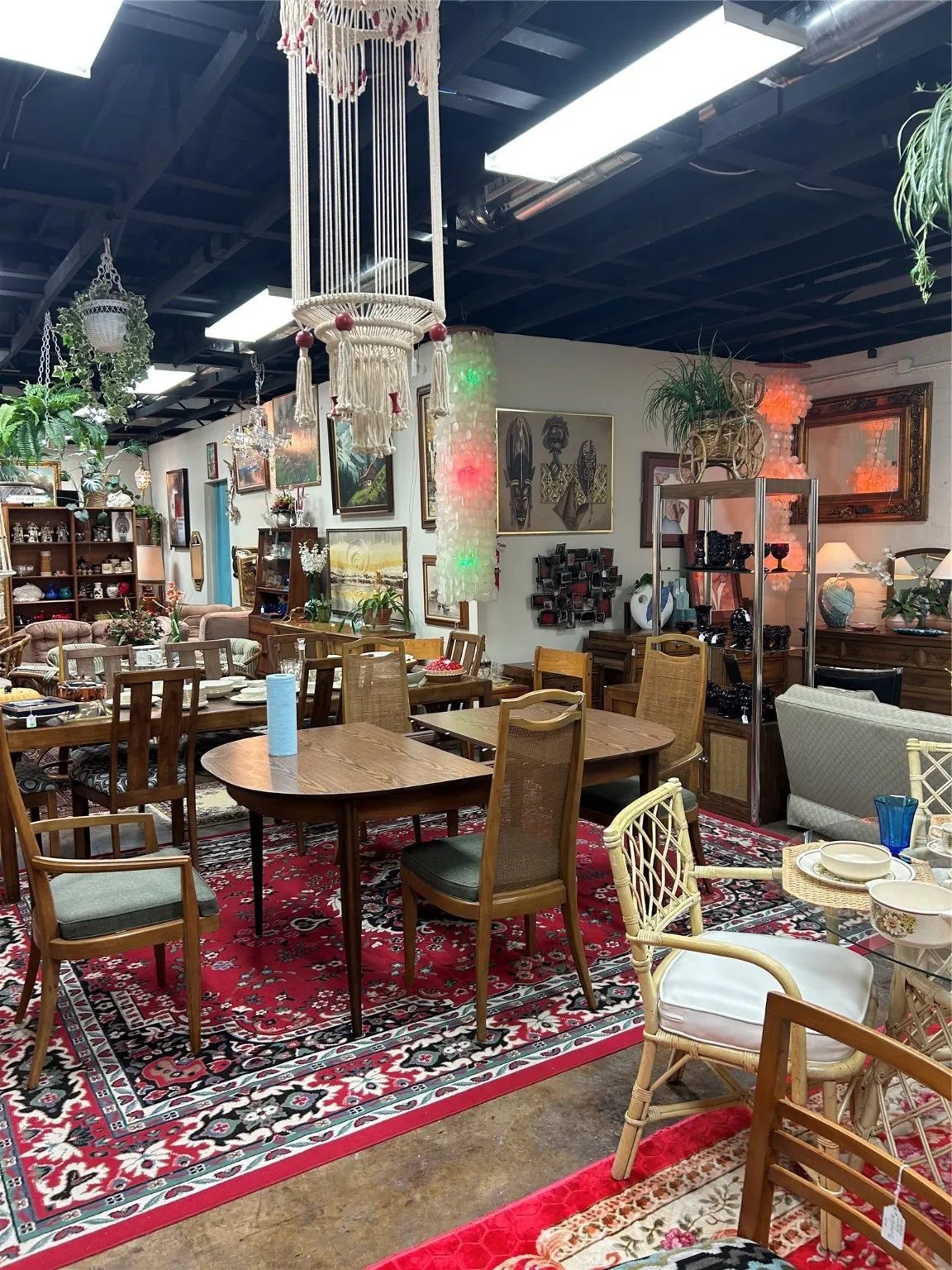 Showroom-Vintage Store