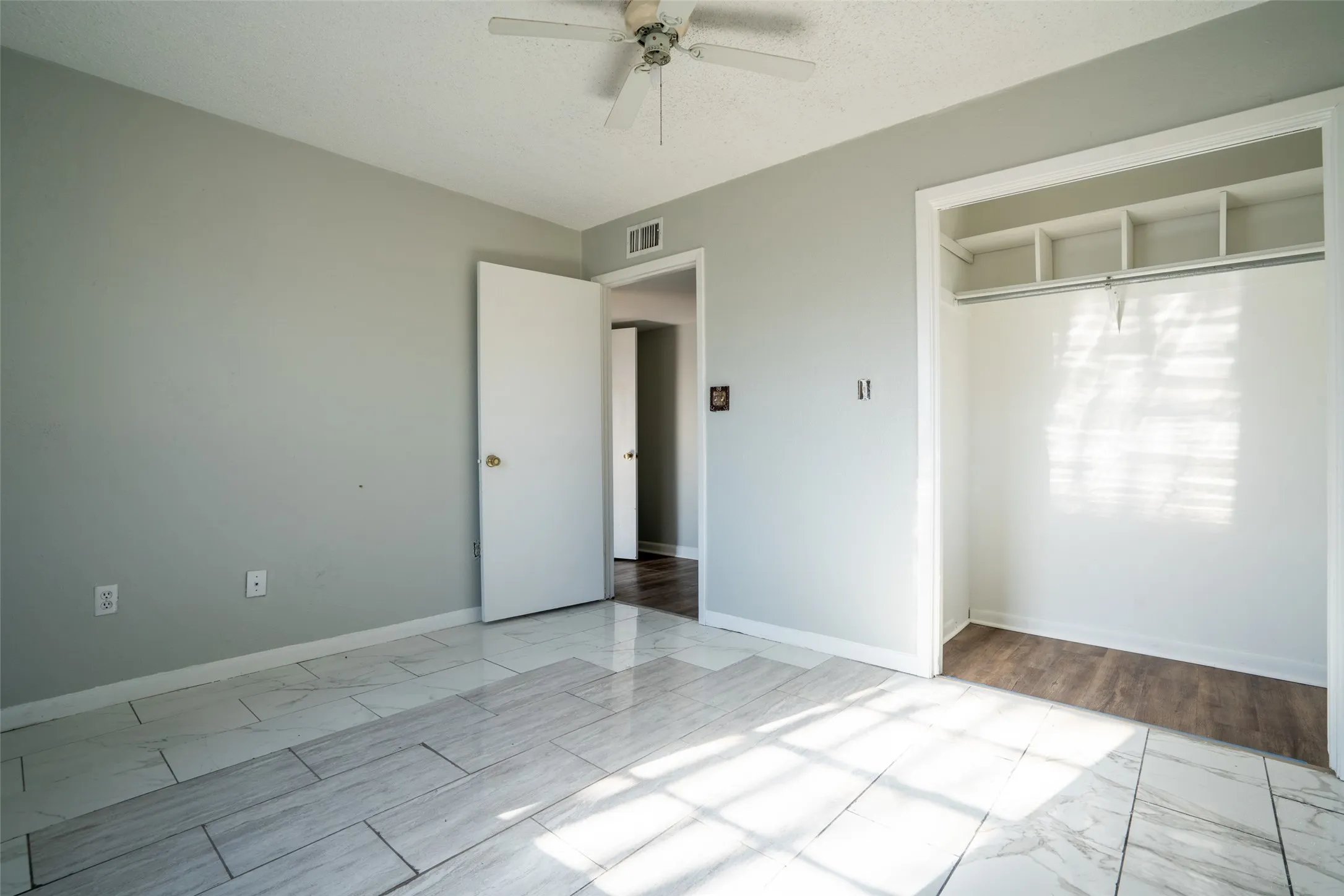 Single Family Residence For Sale in Erath County , 601 Henry St Street, Dublin, Texas 76446, 4 Bedroom, 3 Bathroom, 2 Garage spaces, 2,736 Sqft, built in 1983, mls#21122087, Real Estate Agent in Dublin, Homes For Sale in Erath county, Homes For Sale in Dublin, Realtor in Dublin Texas, Real Estate Brokerage Independent Realty Texas, Luminita Cordes Realtor