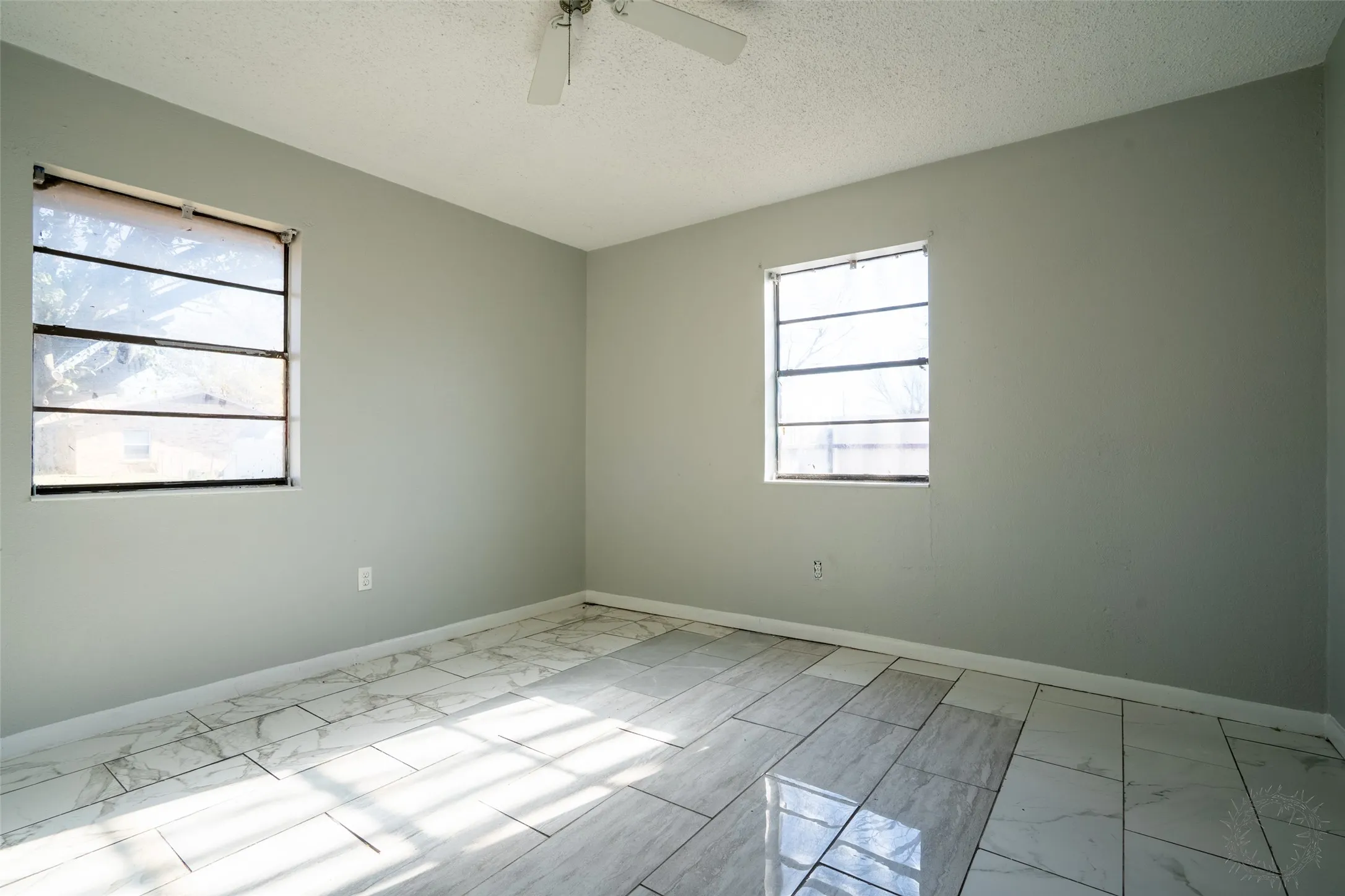 Single Family Residence For Sale in Erath County , 601 Henry St Street, Dublin, Texas 76446, 4 Bedroom, 3 Bathroom, 2 Garage spaces, 2,736 Sqft, built in 1983, mls#21122087, Real Estate Agent in Dublin, Homes For Sale in Erath county, Homes For Sale in Dublin, Realtor in Dublin Texas, Real Estate Brokerage Independent Realty Texas, Luminita Cordes Realtor