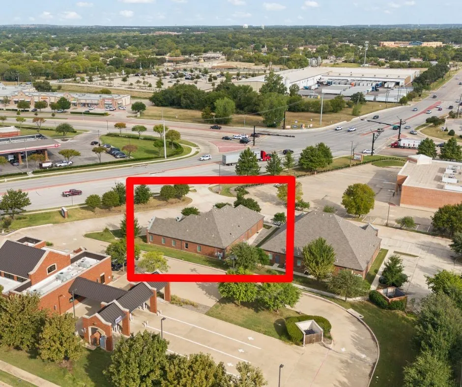 View of property location featuring property parcel outlined, great location on Davis Blvd, gas station across the street, Walgreens next door