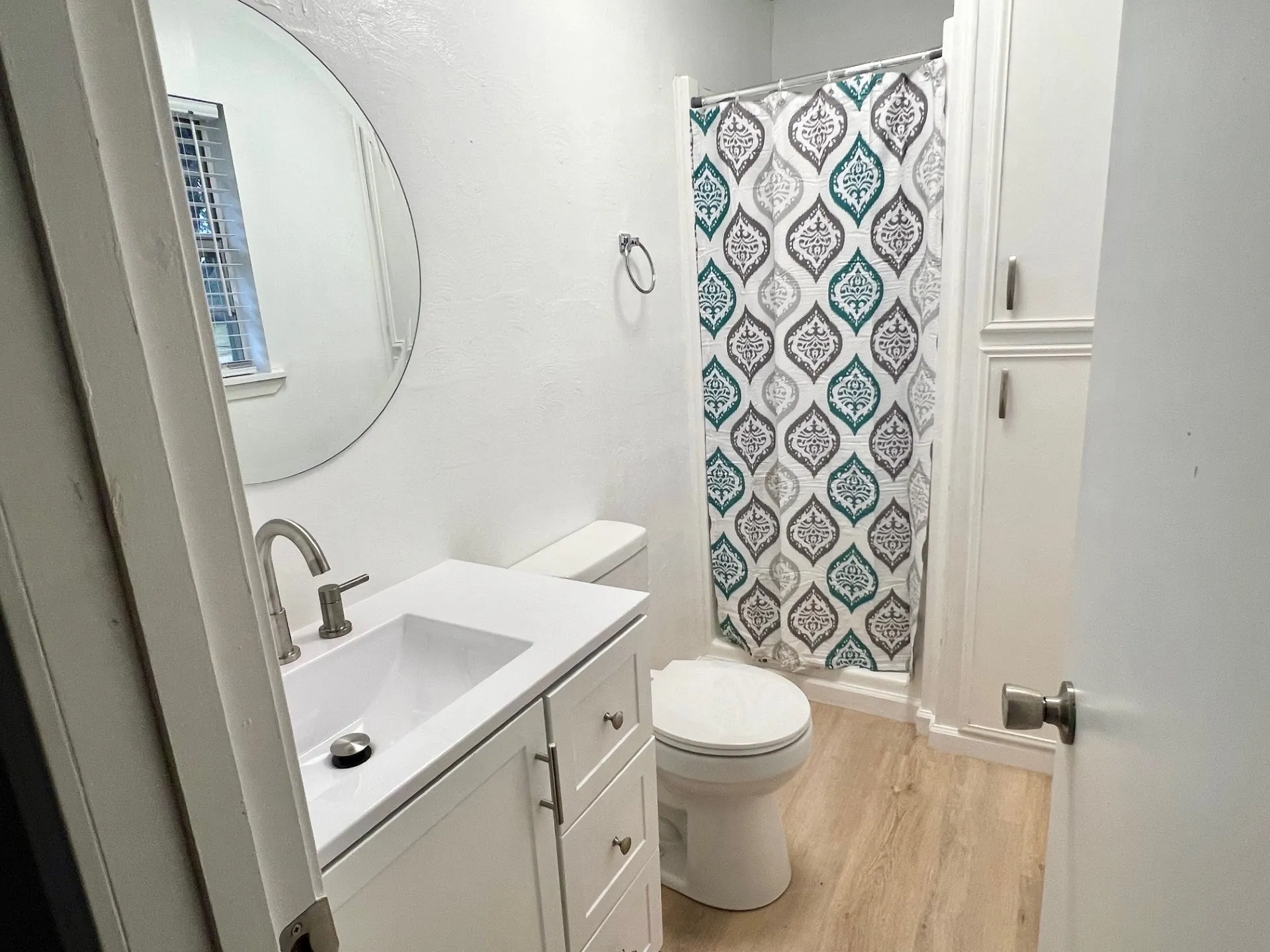 Single Family Residence For Sale in Grayson County , 38 Valley View Circle, Denison, Texas 75021, 3 Bedroom, 2 Bathroom, 2 Garage spaces, 1,376 Sqft, built in 1979, mls#21122168, Real Estate Agent in Denison, Homes For Sale in Grayson county, Homes For Sale in Denison, Realtor in Denison Texas, Real Estate Brokerage Independent Realty Texas, Luminita Cordes Realtor