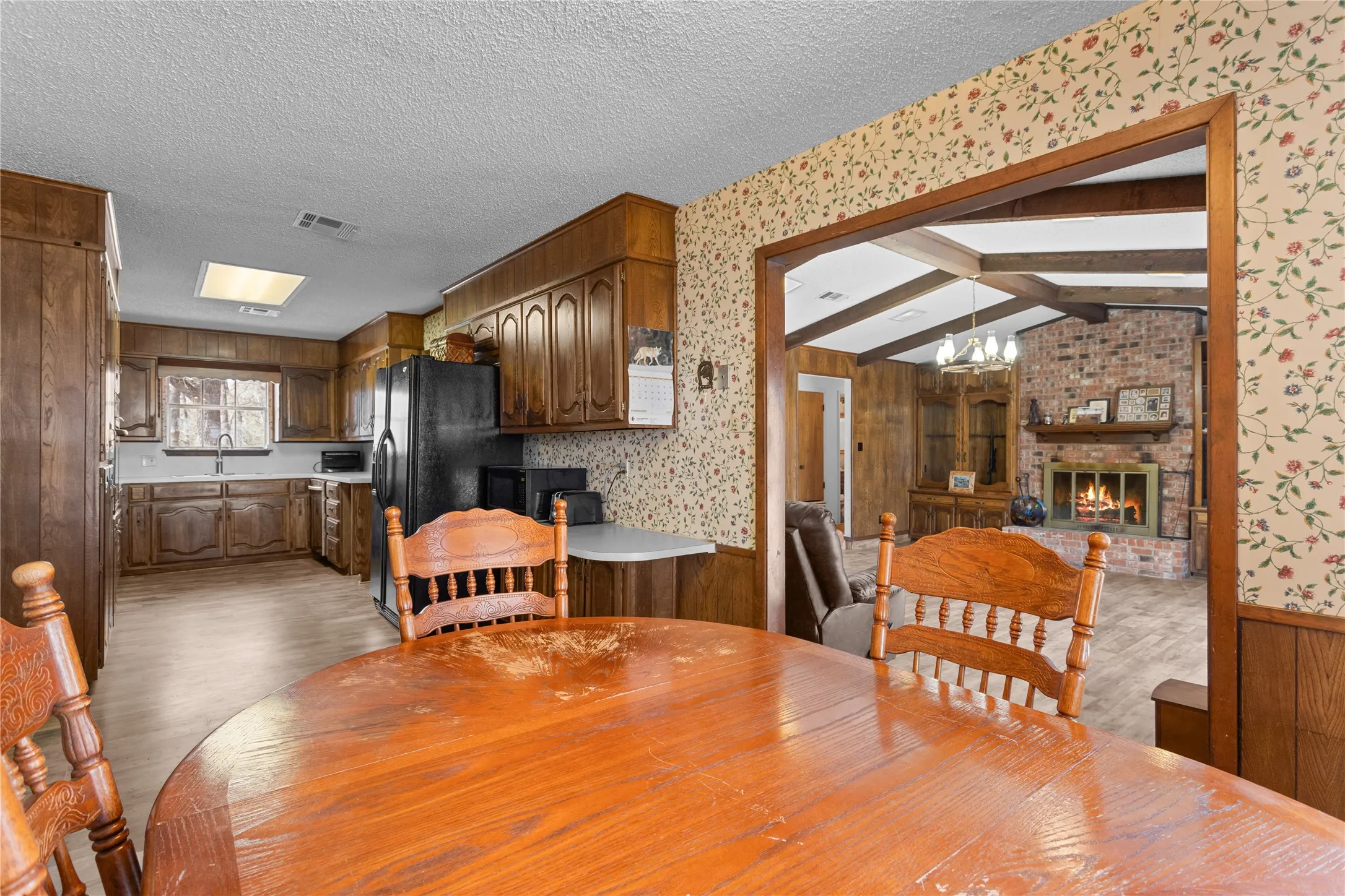 Single Family Residence For Sale in Mc Lennan County , 1447 Red Gate Road, Mart, Texas 76664, 3 Bedrooms, 2 Bathrooms, 2 Garage spaces, 2,602 Sqft, built in 1988, Price $725,000, mls#21122186, Real Estate Agent in Mart, Homes For Sale in Mc Lennan county, Homes For Sale in Mart, Realtor in Mart Texas, Real Estate Brokerage Independent Realty Texas, Luminita Cordes Realtor