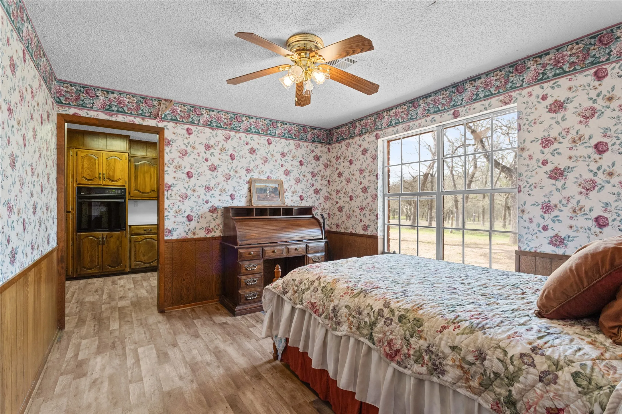 Single Family Residence For Sale in Mc Lennan County , 1447 Red Gate Road, Mart, Texas 76664, 3 Bedrooms, 2 Bathrooms, 2 Garage spaces, 2,602 Sqft, built in 1988, Price $725,000, mls#21122186, Real Estate Agent in Mart, Homes For Sale in Mc Lennan county, Homes For Sale in Mart, Realtor in Mart Texas, Real Estate Brokerage Independent Realty Texas, Luminita Cordes Realtor