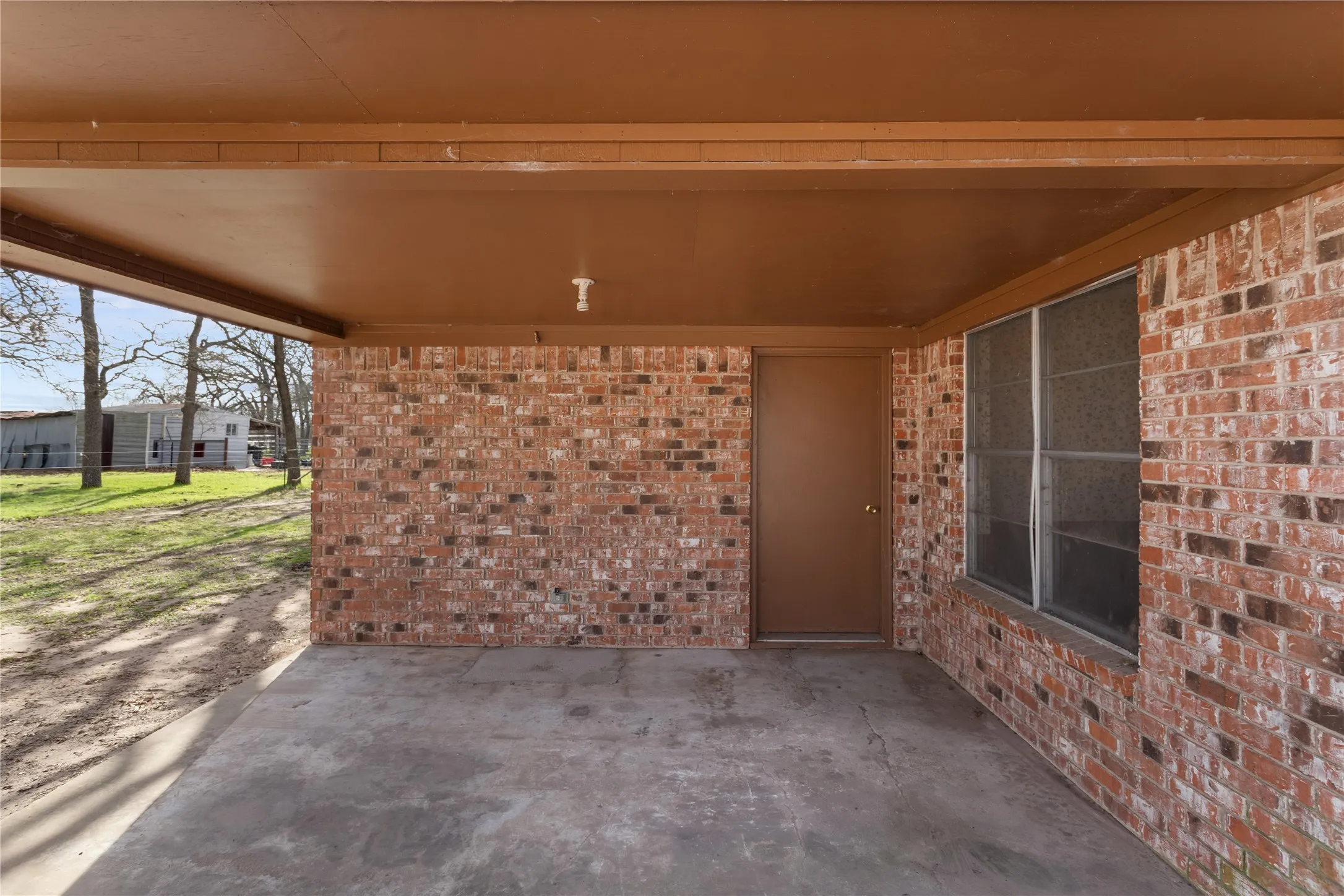 Single Family Residence For Sale in Mc Lennan County , 1447 Red Gate Road, Mart, Texas 76664, 3 Bedrooms, 2 Bathrooms, 2 Garage spaces, 2,602 Sqft, built in 1988, Price $725,000, mls#21122186, Real Estate Agent in Mart, Homes For Sale in Mc Lennan county, Homes For Sale in Mart, Realtor in Mart Texas, Real Estate Brokerage Independent Realty Texas, Luminita Cordes Realtor