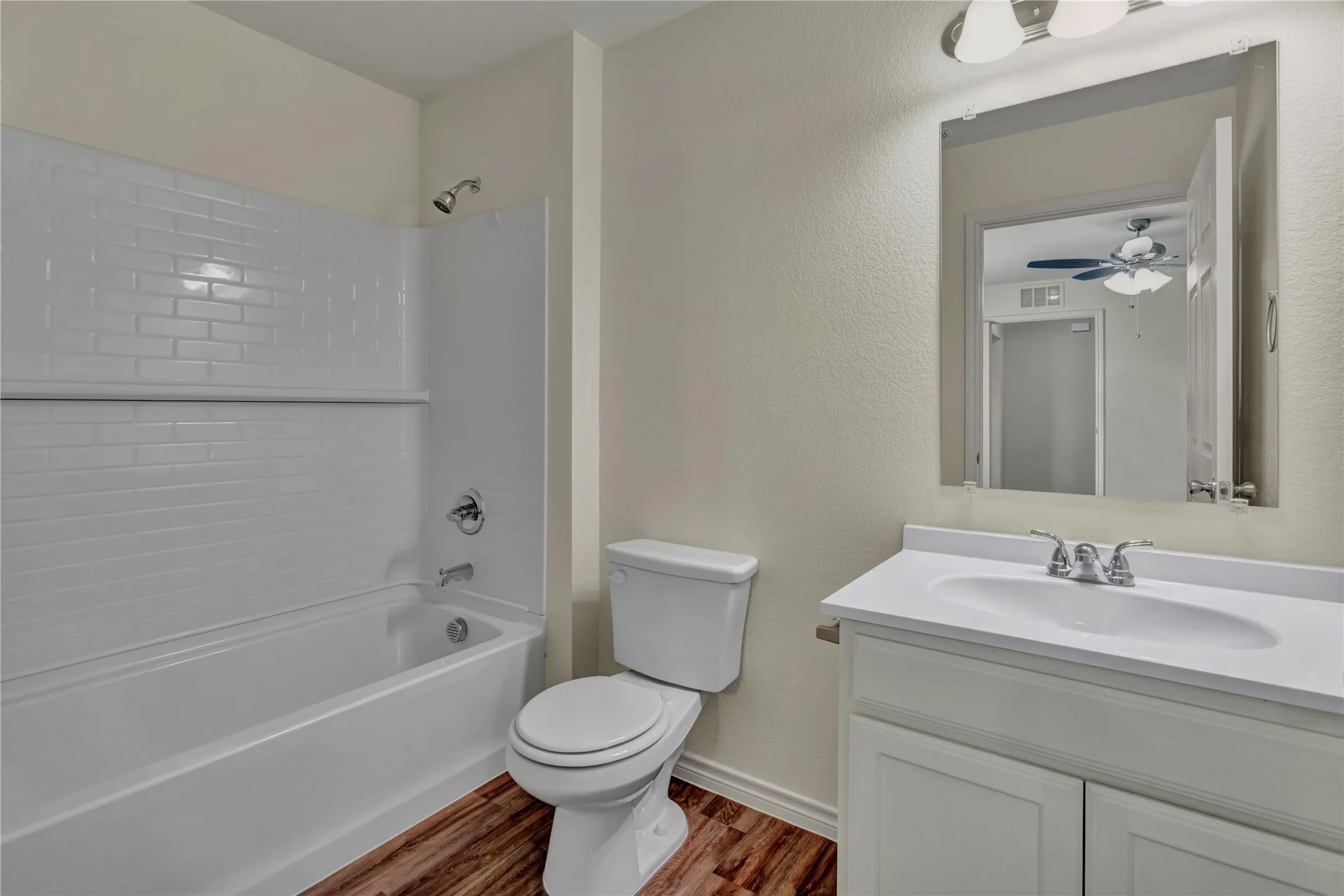 Single Family Residence For Sale in Johnson County , 616 Crockett Drive, Cleburne, Texas 76033, 3 Bedroom, 2 Bathroom, 2 Garage spaces, 1,354 Sqft, built in 2025, New Construction - Incomplete, mls#21122233, Real Estate Agent in Cleburne, Homes For Sale in Johnson county, Homes For Sale in Cleburne, Realtor in Cleburne Texas, Real Estate Brokerage Independent Realty Texas, Luminita Cordes Realtor