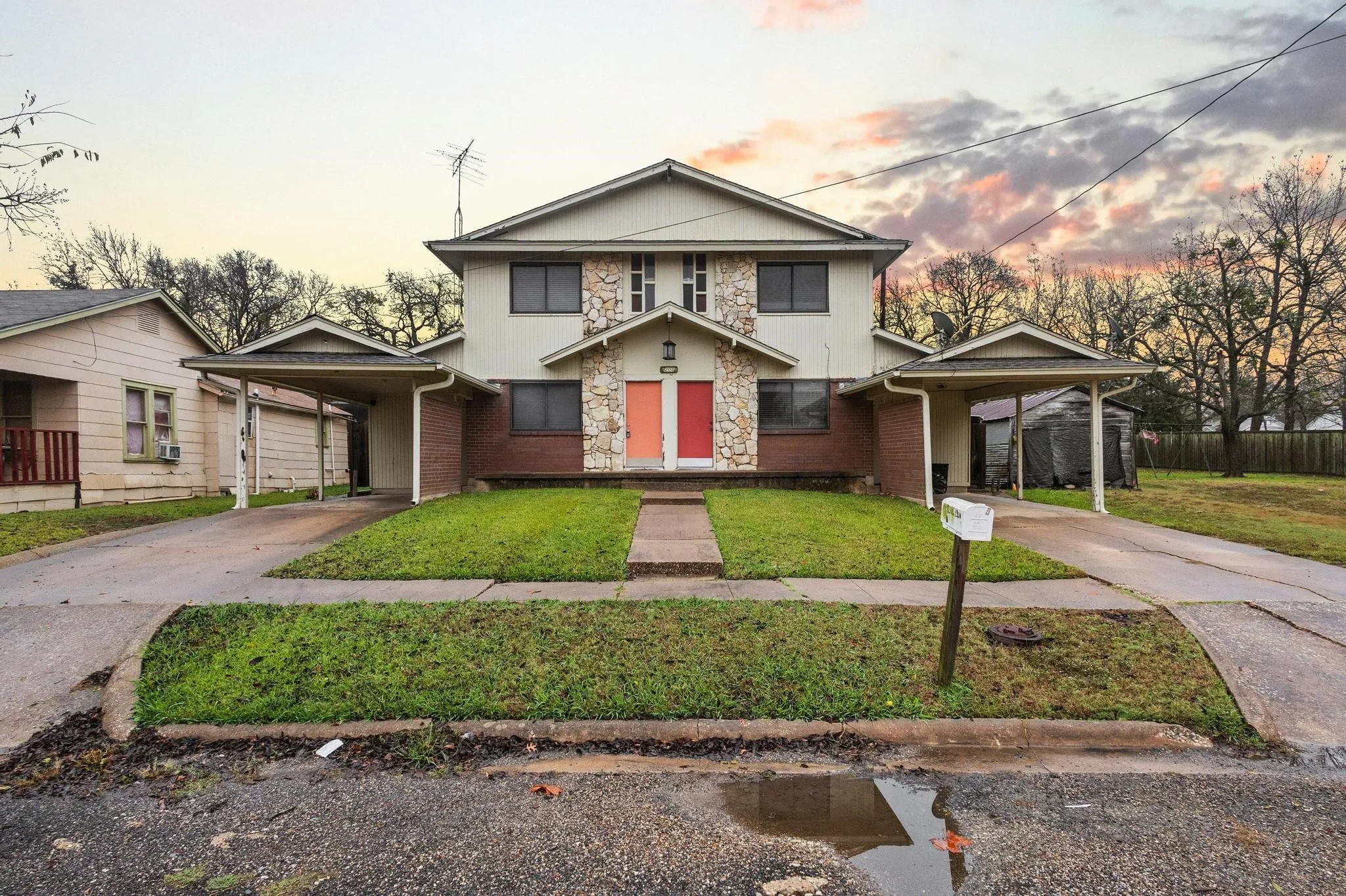 Duplex Entrance on Manson street
