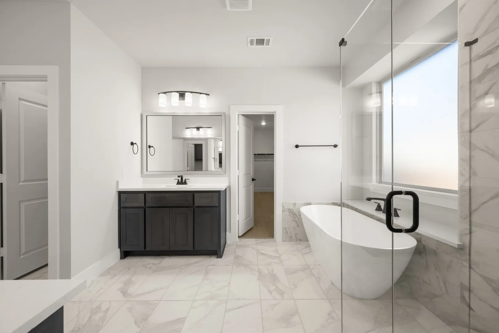 7124 Seagrove- Primary Suite-3