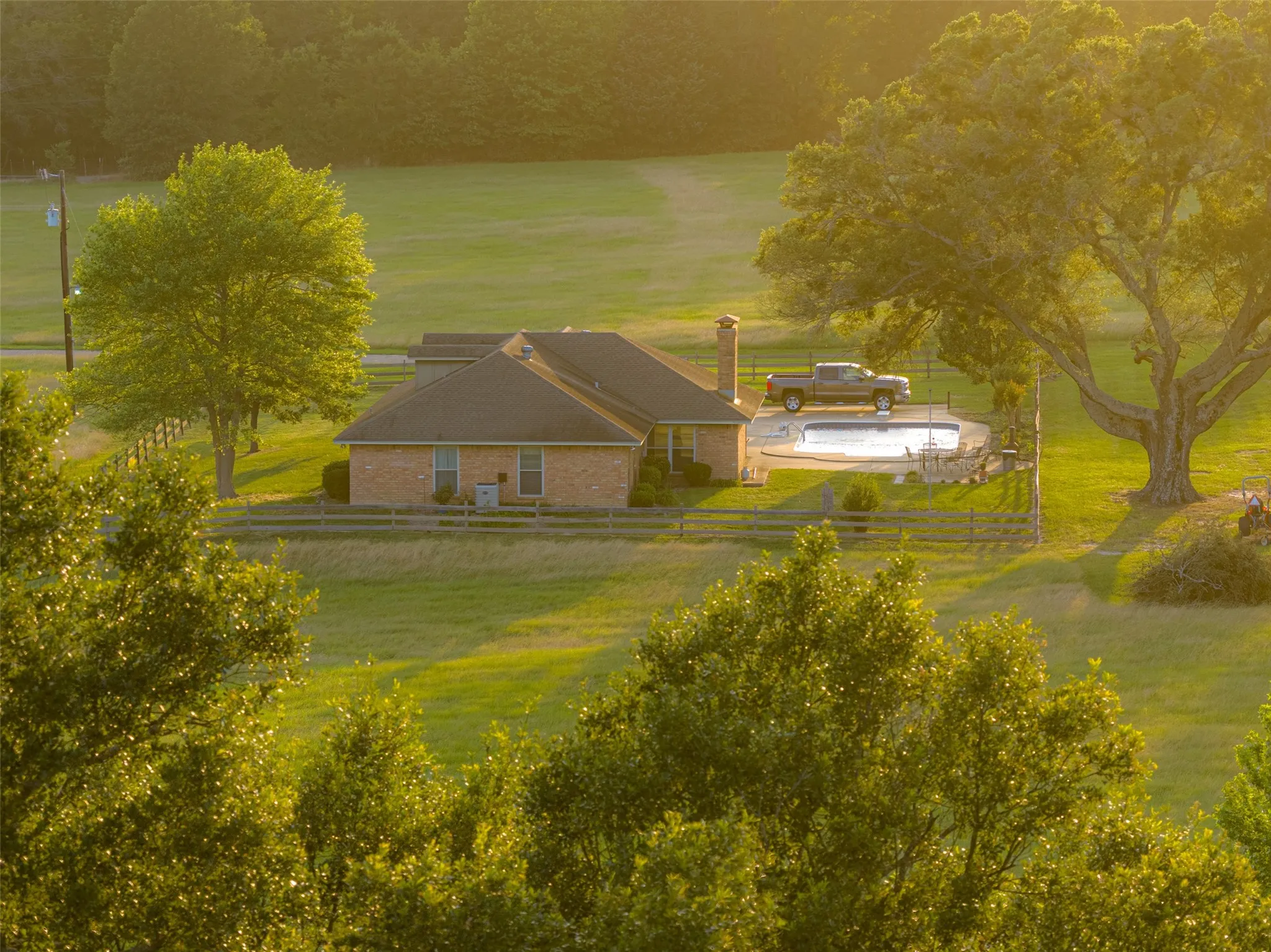 Single Family Residence For Sale in Henderson County , 13612 County Road 3900, Athens, Texas 75752, 3 Bedrooms, 3 Bathrooms, 2 Garage spaces, 1,939 Sqft, built in 1982, Price $1,950,000, mls#21122401, Real Estate Agent in Athens, Homes For Sale in Henderson county, Homes For Sale in Athens, Realtor in Athens Texas, Real Estate Brokerage Independent Realty Texas, Luminita Cordes Realtor