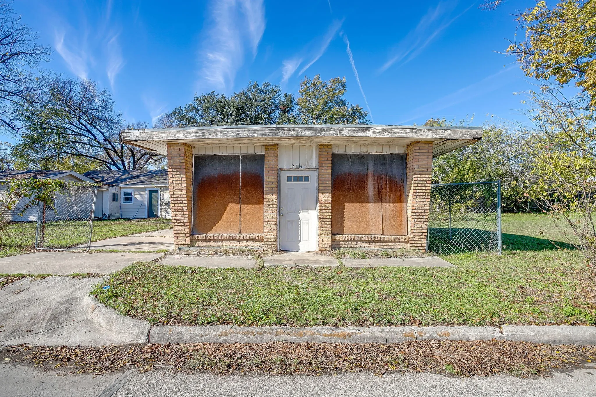Office For Sale in Tarrant County , 7900 Raymond Avenue, White Settlement, Texas 76108, 0, 0, Garage spaces, 0 Sqft, built in 1943, Preowned, mls#21122683, Real Estate Agent in White Settlement, Homes For Sale in Tarrant county, Homes For Sale in White Settlement, Realtor in White Settlement Texas, Real Estate Brokerage Independent Realty Texas, Luminita Cordes Realtor