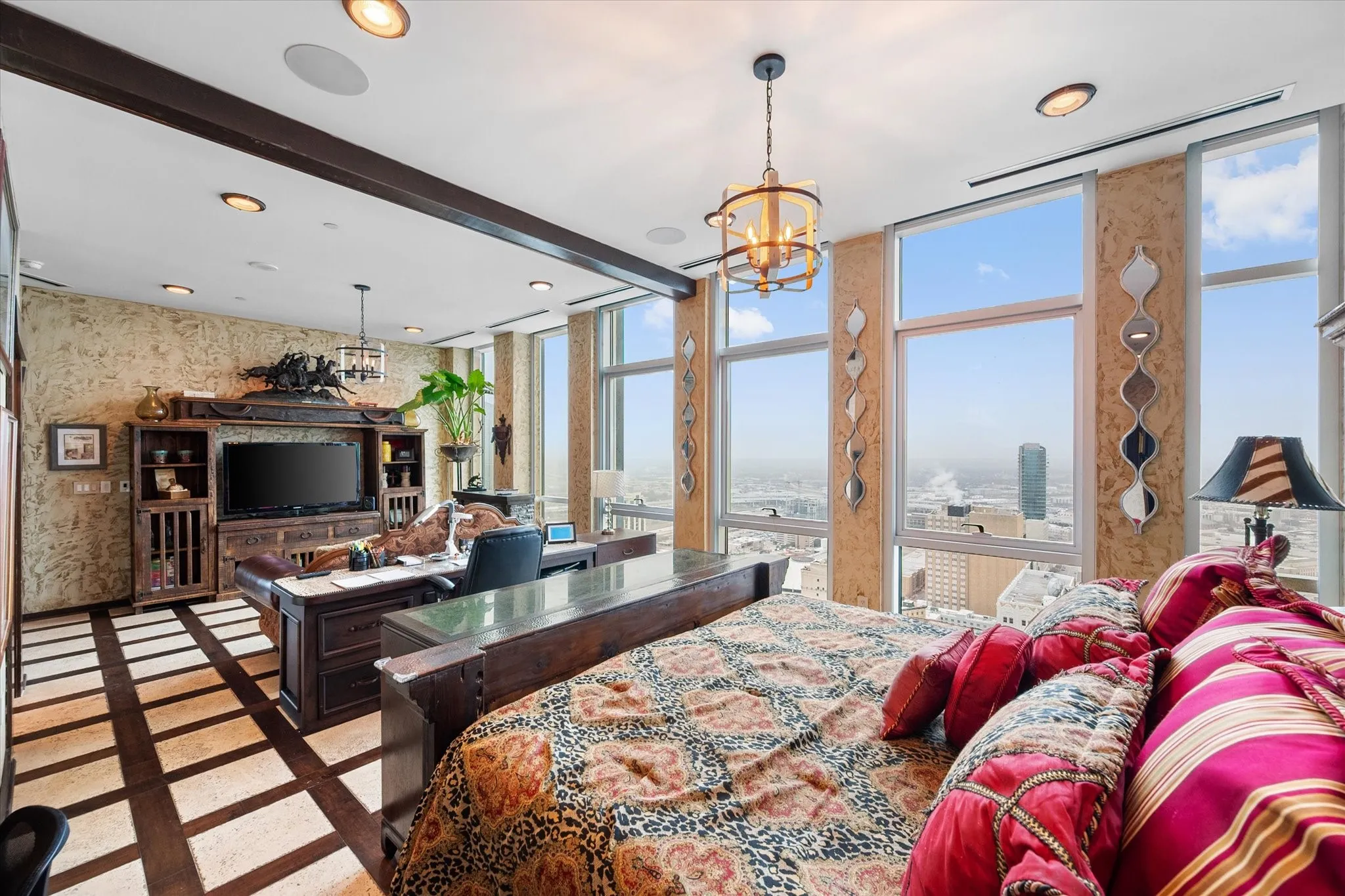Condominium For Sale in Tarrant County , 500 Throckmorton Street 3512, Fort Worth, Texas 76102, 2 Bedroom, 3 Bathroom, 3 Garage spaces, 2,493 Sqft, built in 2005, mls#21121315, Real Estate Agent in Fort Worth, Homes For Sale in Tarrant county, Homes For Sale in Fort Worth, Realtor in Fort Worth Texas, Real Estate Brokerage Independent Realty Texas, Luminita Cordes Realtor