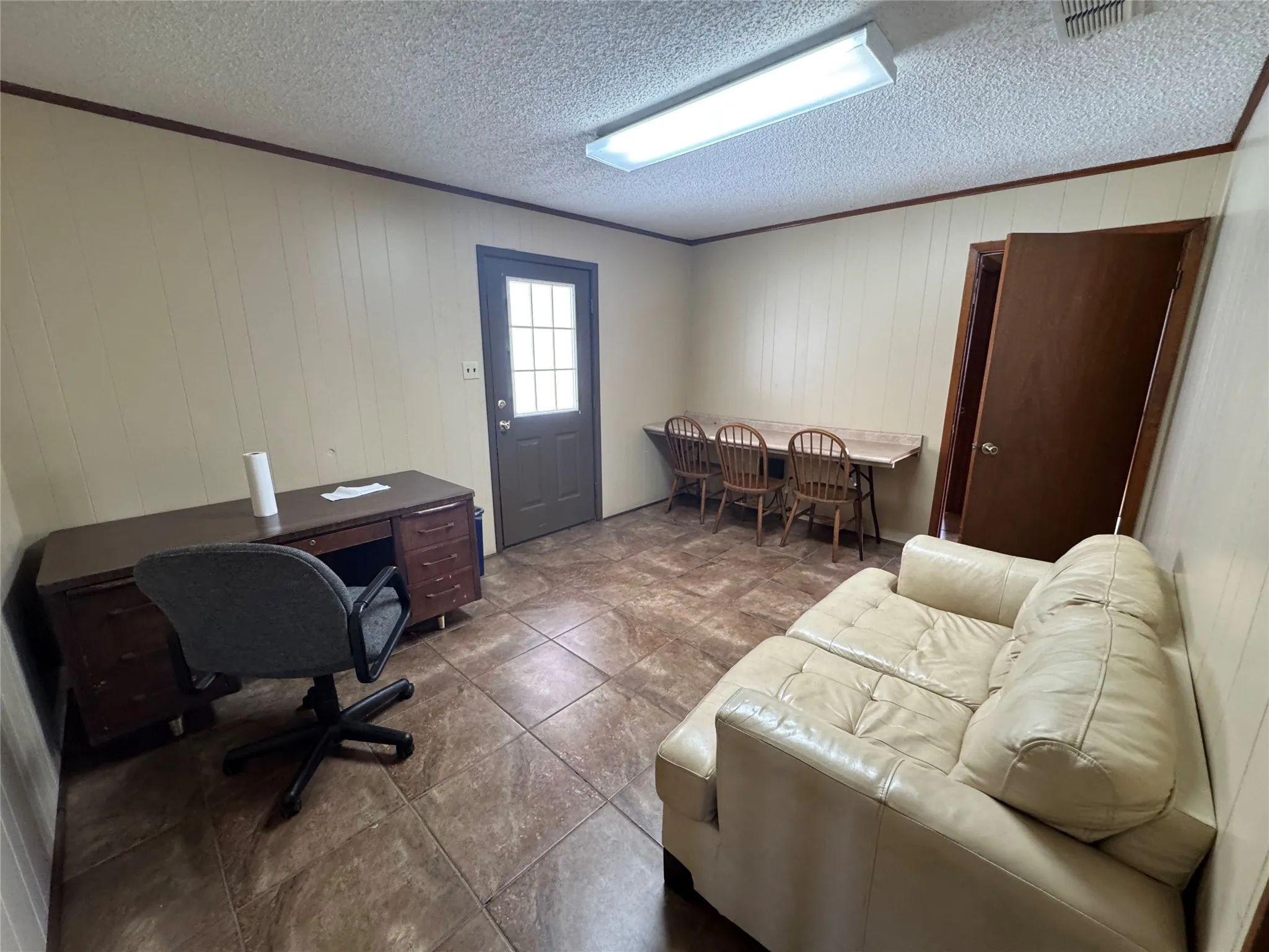 Warehouse For Sale in Smith County , 10408 State Highway 64 E, Tyler, Texas 75707, 0, 0, Garage spaces, 0 Sqft, built in 1983, Preowned, Price $6,399,900, mls#21122945, Real Estate Agent in Tyler, Homes For Sale in Smith county, Homes For Sale in Tyler, Realtor in Tyler Texas, Real Estate Brokerage Independent Realty Texas, Luminita Cordes Realtor