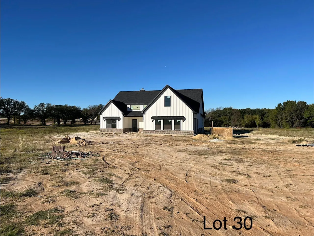 Single Family Residence For Sale in Parker County , 320 Jonny Boy Way, Springtown, Texas 76082, 4 Bedroom, 3 Bathroom, 2 Garage spaces, 2,575 Sqft, built in 2025, mls#21122957, Real Estate Agent in Springtown, Homes For Sale in Parker county, Homes For Sale in Springtown, Realtor in Springtown Texas, Real Estate Brokerage Independent Realty Texas, Luminita Cordes Realtor