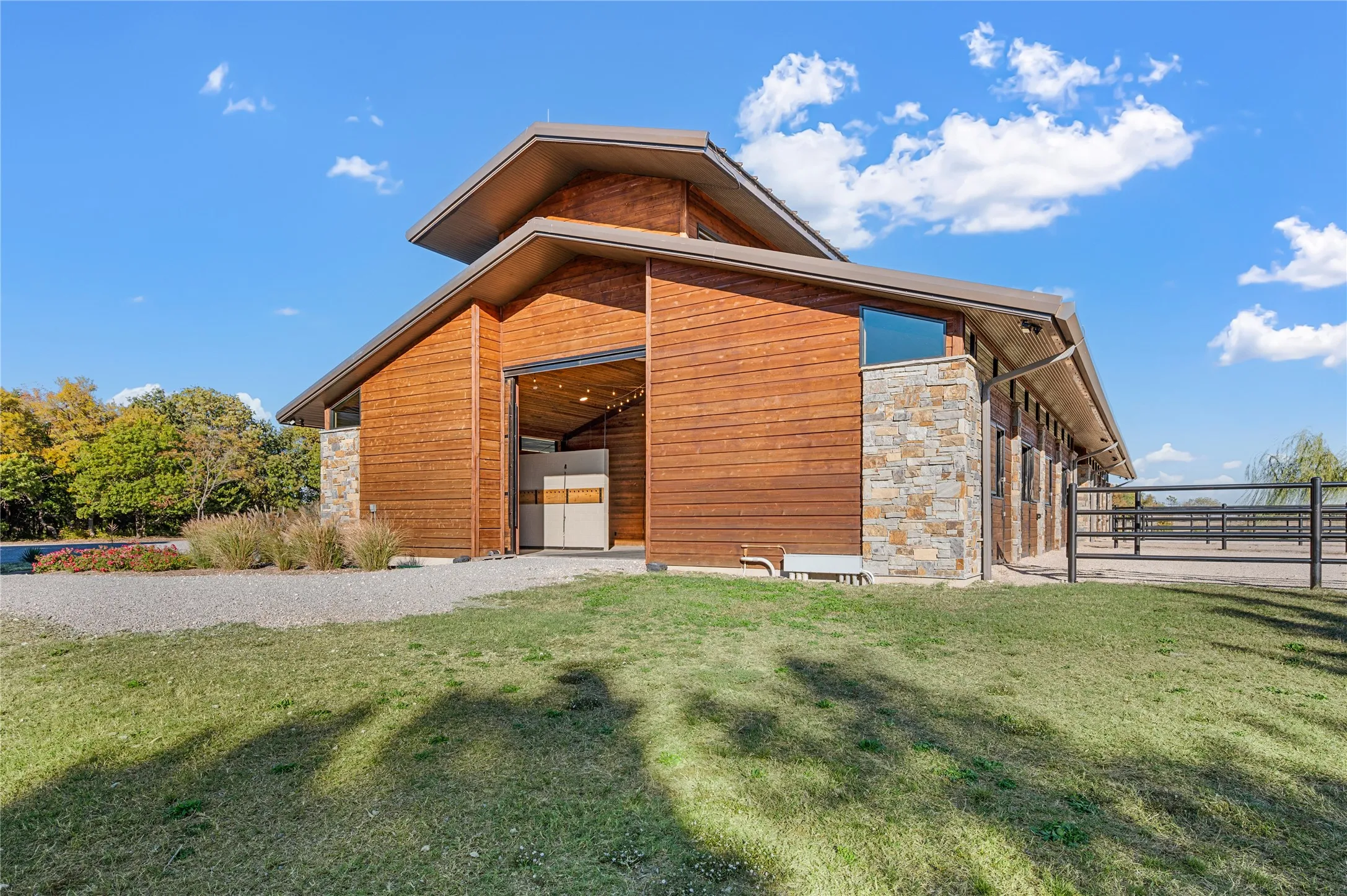 Improved Land For Sale in Collin County , 520 High Ridge Drive, Mc Kinney, Texas 75071, 0, 0, Garage spaces, 0 Sqft, built in 2020, Price $7,995,000, mls#21122939, Real Estate Agent in Mc Kinney, Homes For Sale in Collin county, Homes For Sale in Mc Kinney, Realtor in Mc Kinney Texas, Real Estate Brokerage Independent Realty Texas, Luminita Cordes Realtor