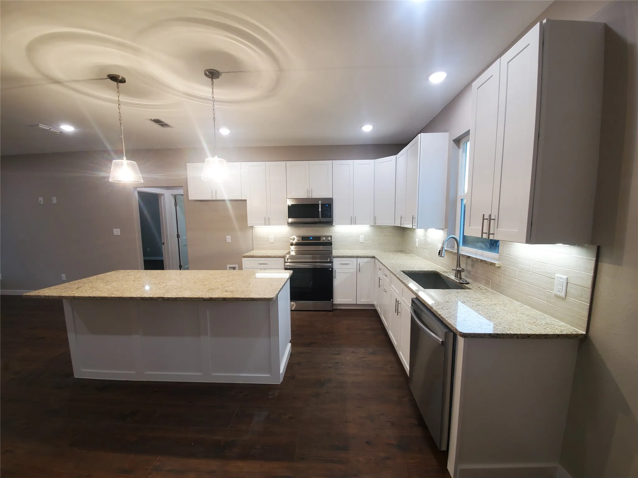 Single Family Residence For Sale in Rains County , 1156 RS County Road 1140, Emory, Texas 75440, 3 Bedroom, 2 Bathroom, Garage spaces, 1,334 Sqft, built in 2026, New Construction - Complete, mls#21123130, Real Estate Agent in Emory, Homes For Sale in Rains county, Homes For Sale in Emory, Realtor in Emory Texas, Real Estate Brokerage Independent Realty Texas, Luminita Cordes Realtor