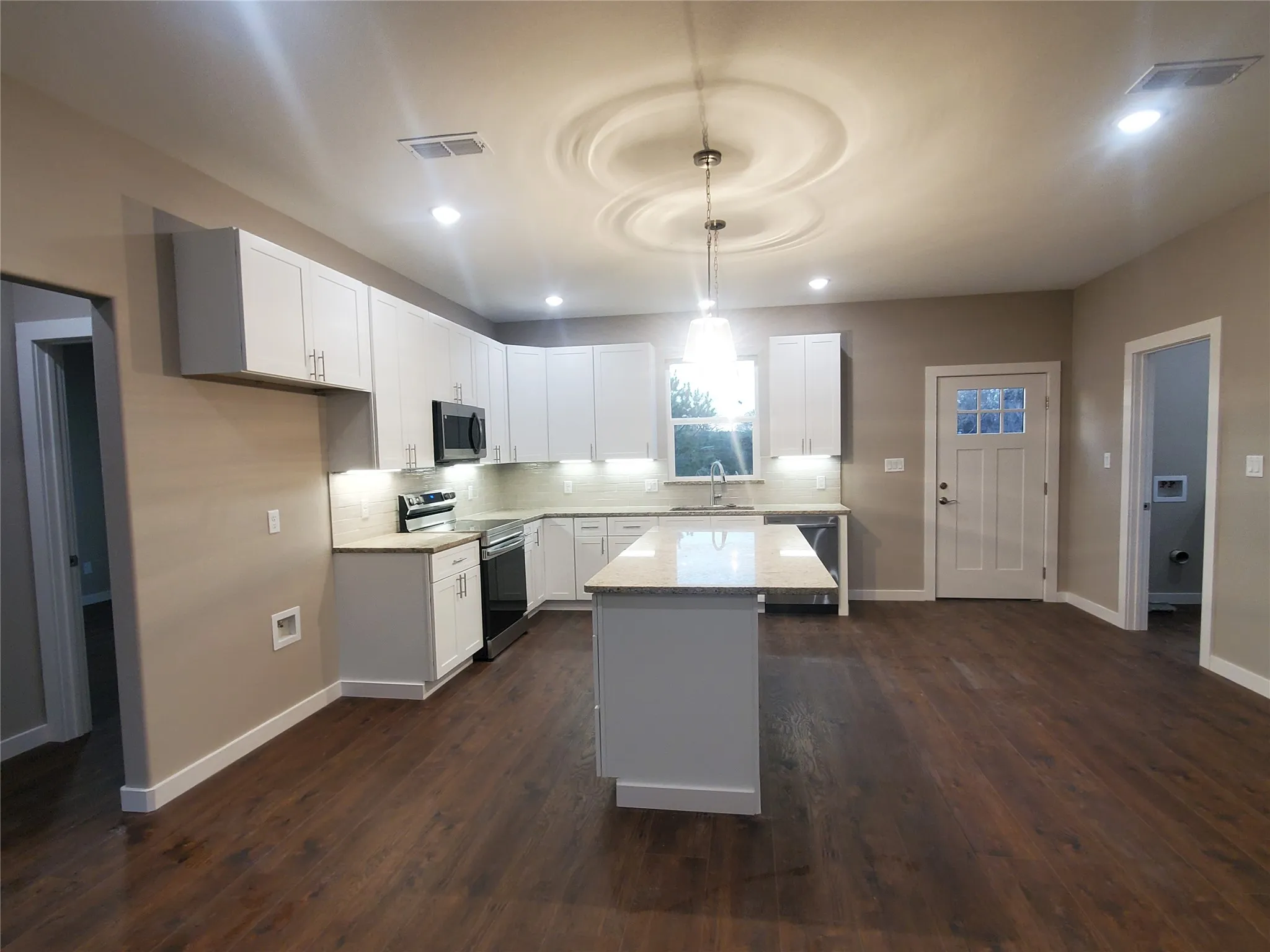 Single Family Residence For Sale in Rains County , 1156 RS County Road 1140, Emory, Texas 75440, 3 Bedroom, 2 Bathroom, Garage spaces, 1,334 Sqft, built in 2026, New Construction - Complete, mls#21123130, Real Estate Agent in Emory, Homes For Sale in Rains county, Homes For Sale in Emory, Realtor in Emory Texas, Real Estate Brokerage Independent Realty Texas, Luminita Cordes Realtor