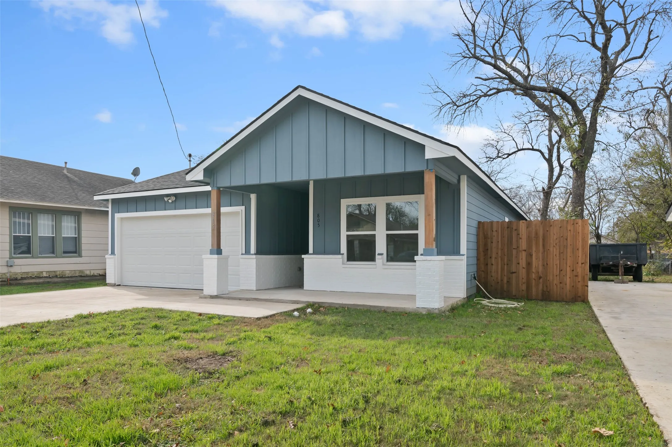 Single Family Residence For Sale in Cooke County , 805 Ritchey Street, Gainesville, Texas 76240, 3 Bedroom, 2 Bathroom, 2 Garage spaces, 1,621 Sqft, built in 2025, New Construction - Complete, mls#21123257, Real Estate Agent in Gainesville, Homes For Sale in Cooke county, Homes For Sale in Gainesville, Realtor in Gainesville Texas, Real Estate Brokerage Independent Realty Texas, Luminita Cordes Realtor