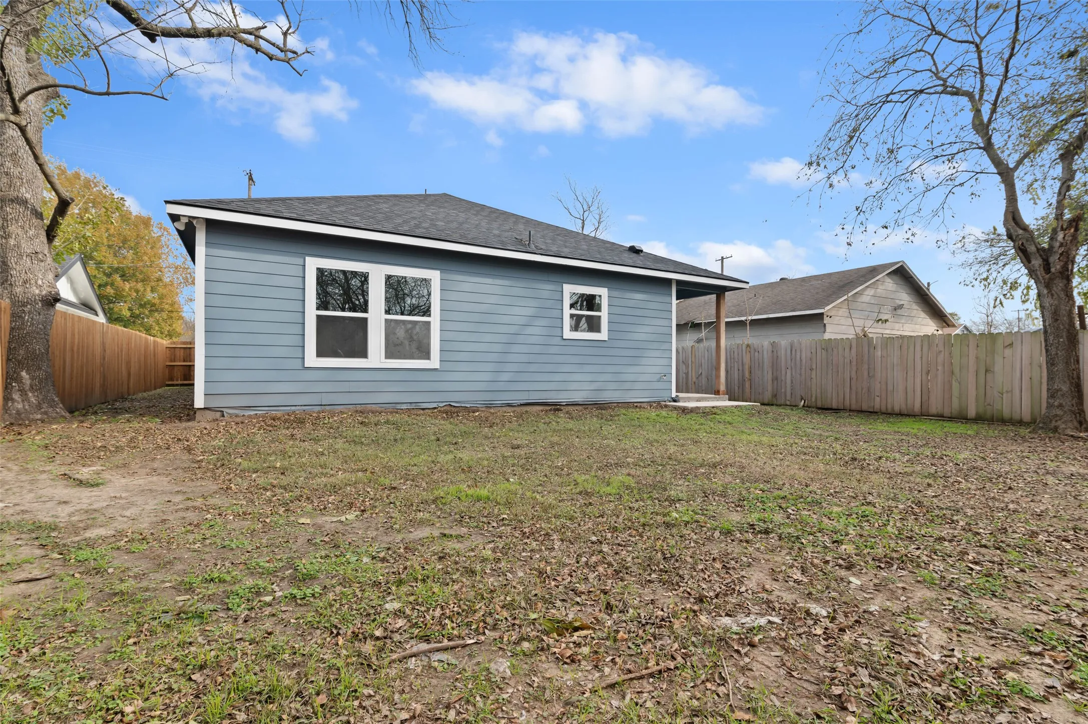 Single Family Residence For Sale in Cooke County , 805 Ritchey Street, Gainesville, Texas 76240, 3 Bedroom, 2 Bathroom, 2 Garage spaces, 1,621 Sqft, built in 2025, New Construction - Complete, mls#21123257, Real Estate Agent in Gainesville, Homes For Sale in Cooke county, Homes For Sale in Gainesville, Realtor in Gainesville Texas, Real Estate Brokerage Independent Realty Texas, Luminita Cordes Realtor
