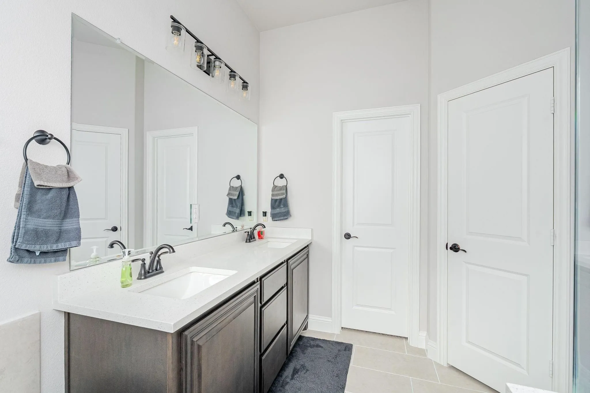 Single Family Residence For Sale in Collin County , 1117 Birdsong Trail, Anna, Texas 75409, 4 Bedrooms, 3 Bathrooms, 2 Garage spaces, 2,343 Sqft, built in 2023, Price $487,000, mls#21123446, Real Estate Agent in Anna, Homes For Sale in Collin county, Homes For Sale in Anna, Realtor in Anna Texas, Real Estate Brokerage Independent Realty Texas, Luminita Cordes Realtor
