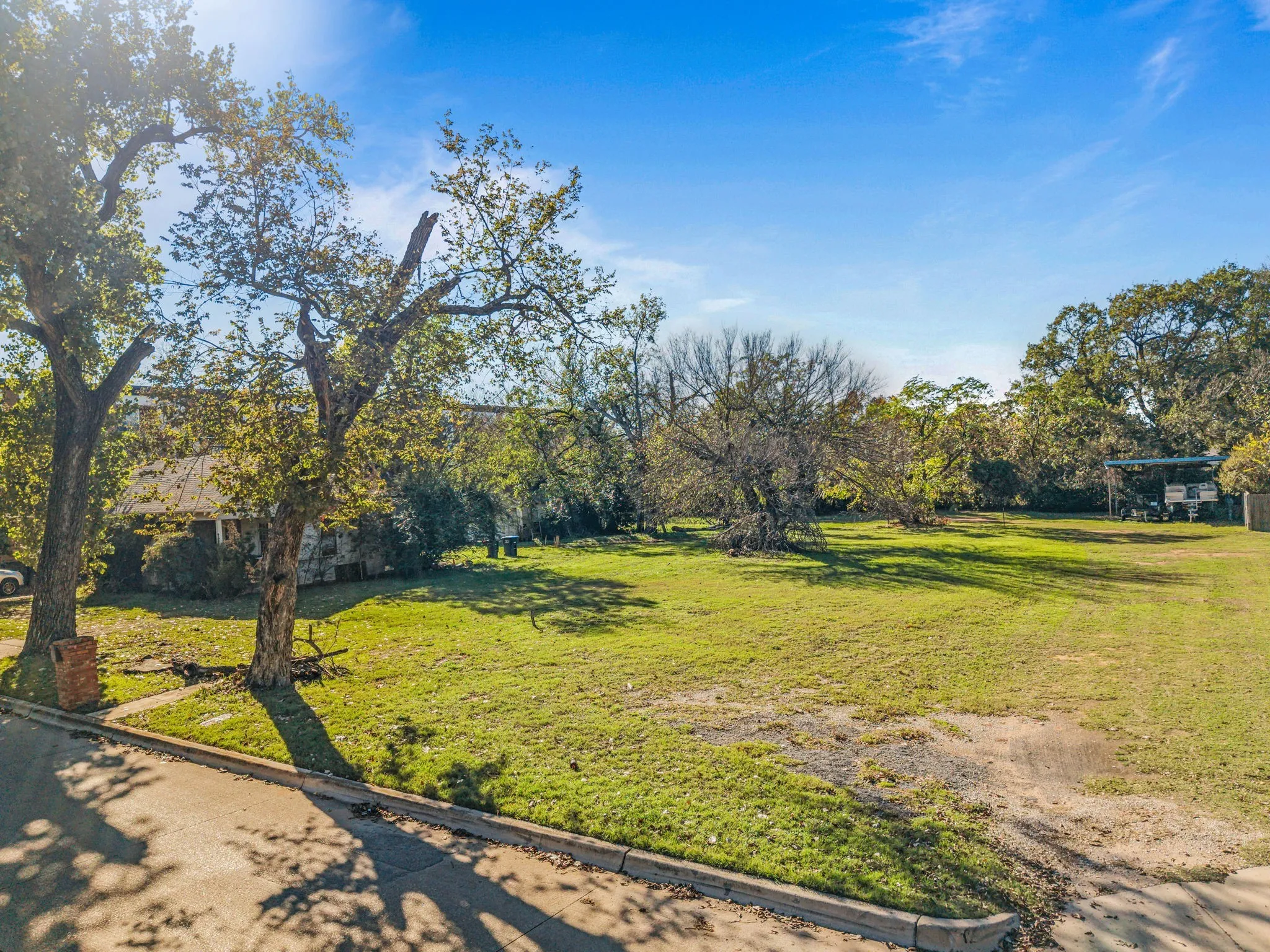 Unimproved Land For Sale in Tarrant County , 126 Athenia Drive, Fort Worth, Texas 76114, 0, 0, Garage spaces, 0 Sqft, built in 0, mls#21117745, Real Estate Agent in Fort Worth, Homes For Sale in Tarrant county, Homes For Sale in Fort Worth, Realtor in Fort Worth Texas, Real Estate Brokerage Independent Realty Texas, Luminita Cordes Realtor